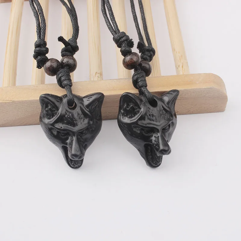 12pcs Ethnic Tribe Wolf Head Resin Pendants Necklace Totem Amulet Charms Necklace Neutral Fashion Gift Jewelry Choker Wholesale