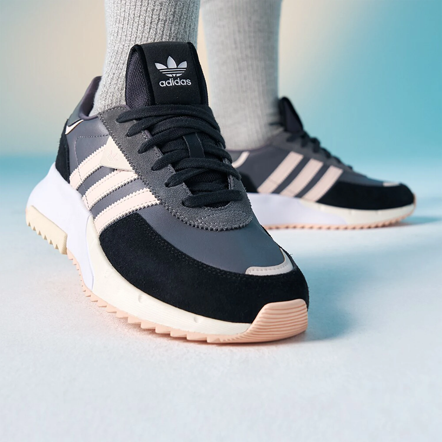 

Adidas genuine RETROPY F2 W women's classic casual sports shoes HQ4387