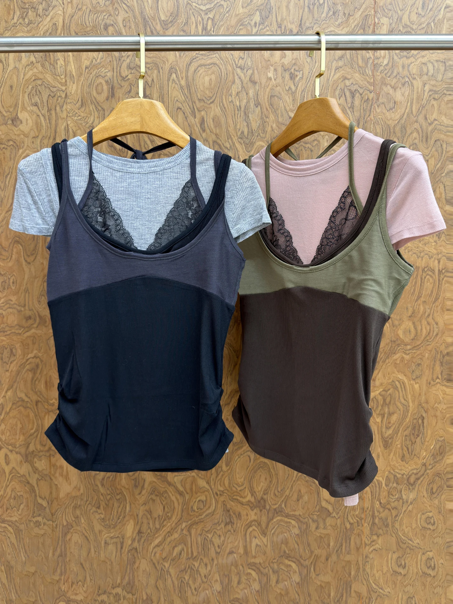 

Футболка-топ Slim Fit с кружевом от Nan You: Элитная женская мода, весенне-летний дизайн, имитация двухслойности, круглый вырез, короткий рукав