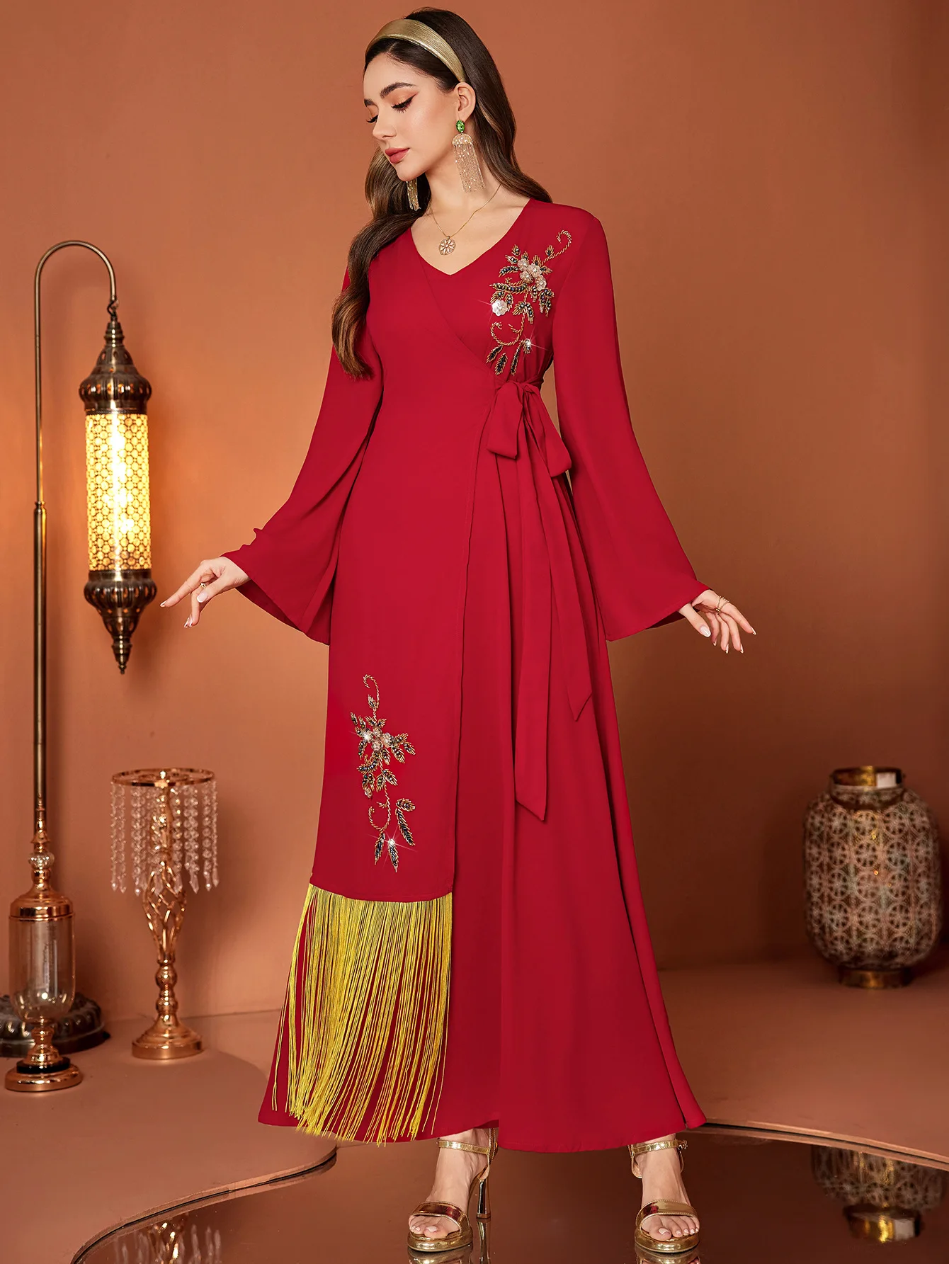Eid Robe musulmane femmes Abaya col en V diamant robes longues gland robes Largos fête Caftan Jalabiya Ramadan Robe à lacets 2025