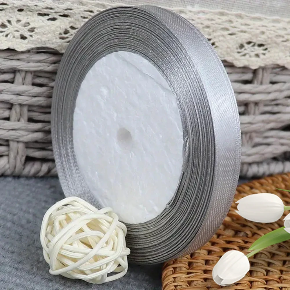 A roll of size 25 and 1 centimeter is perfect for DIY crafts, bows, gift packaging, and wedding decorations