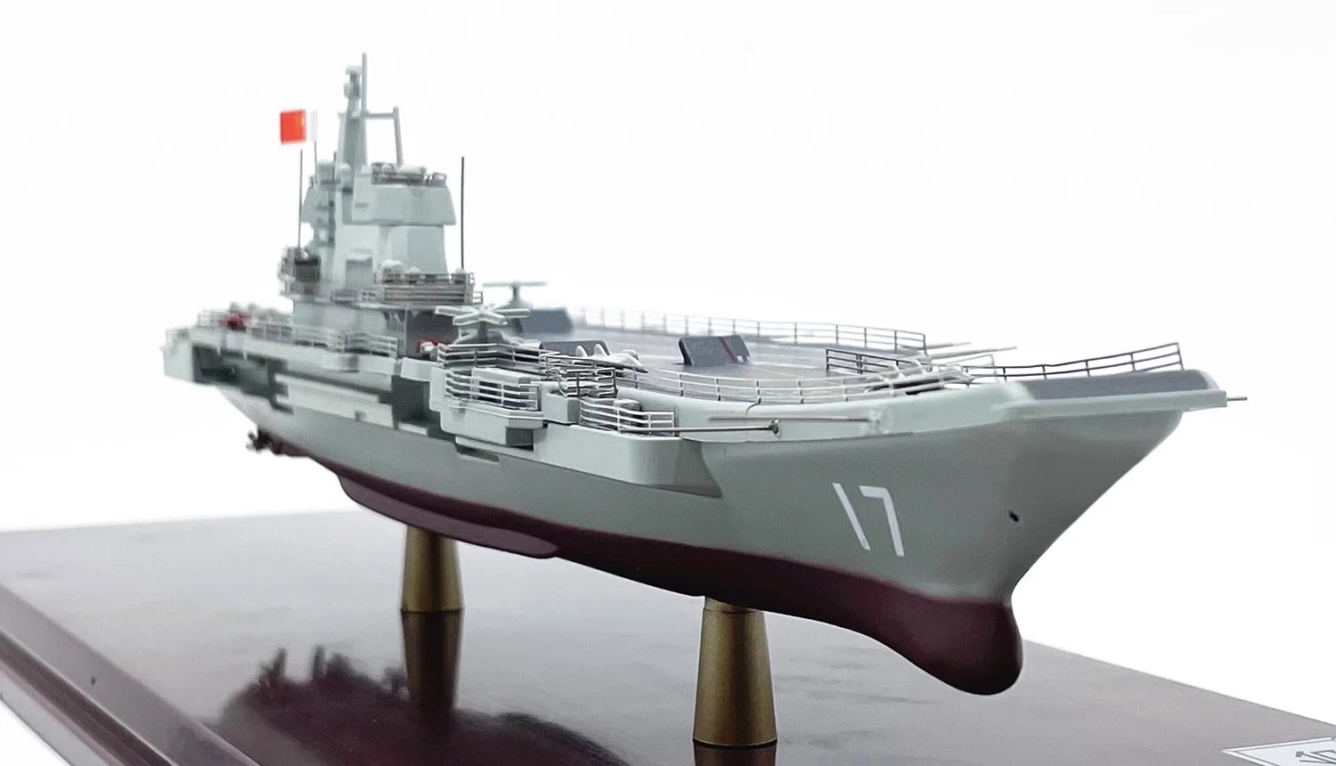 1: 1500 China Shandong Warship Model 17#  Alloy hull  Finished product collection model