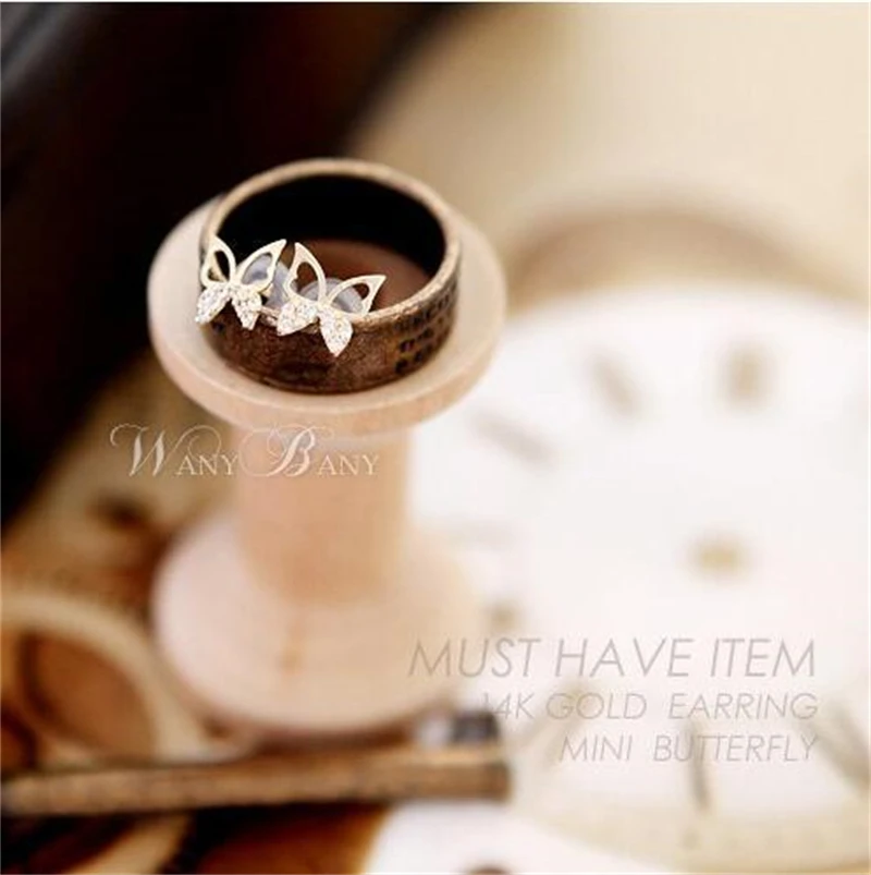 Butterfly Earring Ms. Exquisite Stud Earrings Hollow Sparkling Rhinestone Fashion Earrings For Women Fashion Jewelry