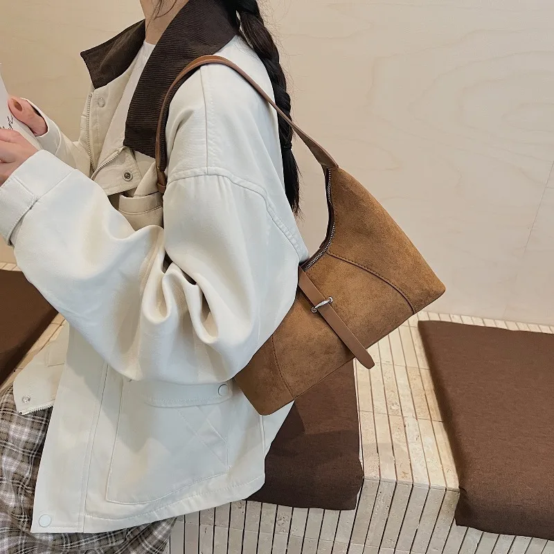 

Stylish Vintage Diaper Bag For Women Designer Crossbody Handbag Luxury Minimalist Elegant Large Capacity Leather Tote Bag