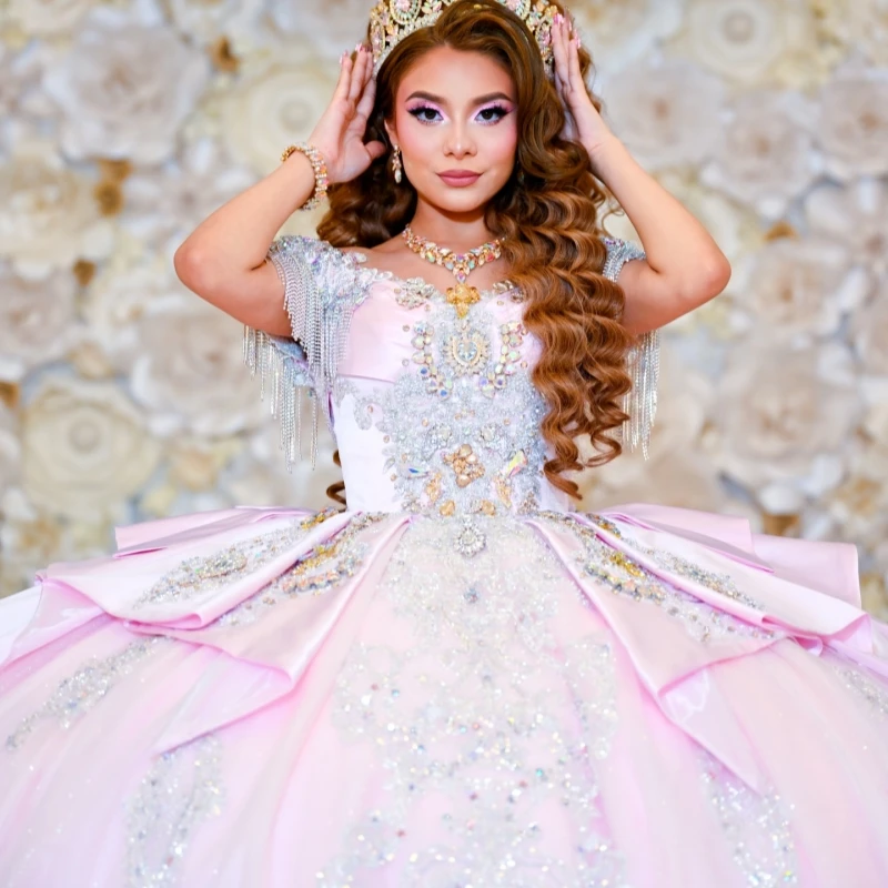 

Розовые платья для церемонии Кинсеанера с открытыми плечами, аппликациями, кружевом, бисером, тюлем и корсетом, для вечеринок, дней рождения, на 16-летие, Vestidos 15 De Anos