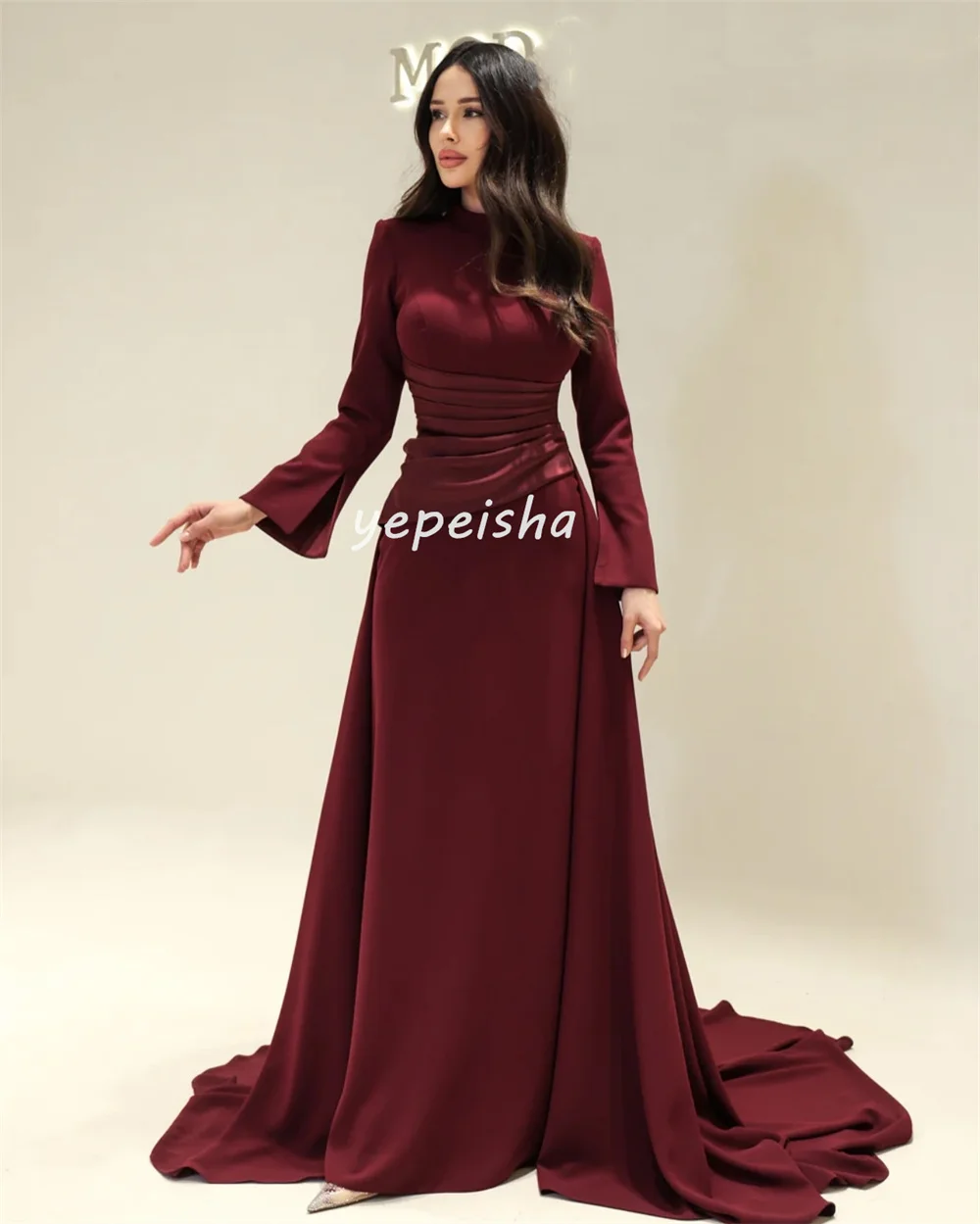 Gaun Panjang Kerah Tinggi A-line Terbungkus Jersey Gaya Modern Kustom Gaun Acara Dipesan Lebih Dahulu Formal Elegan Indah
