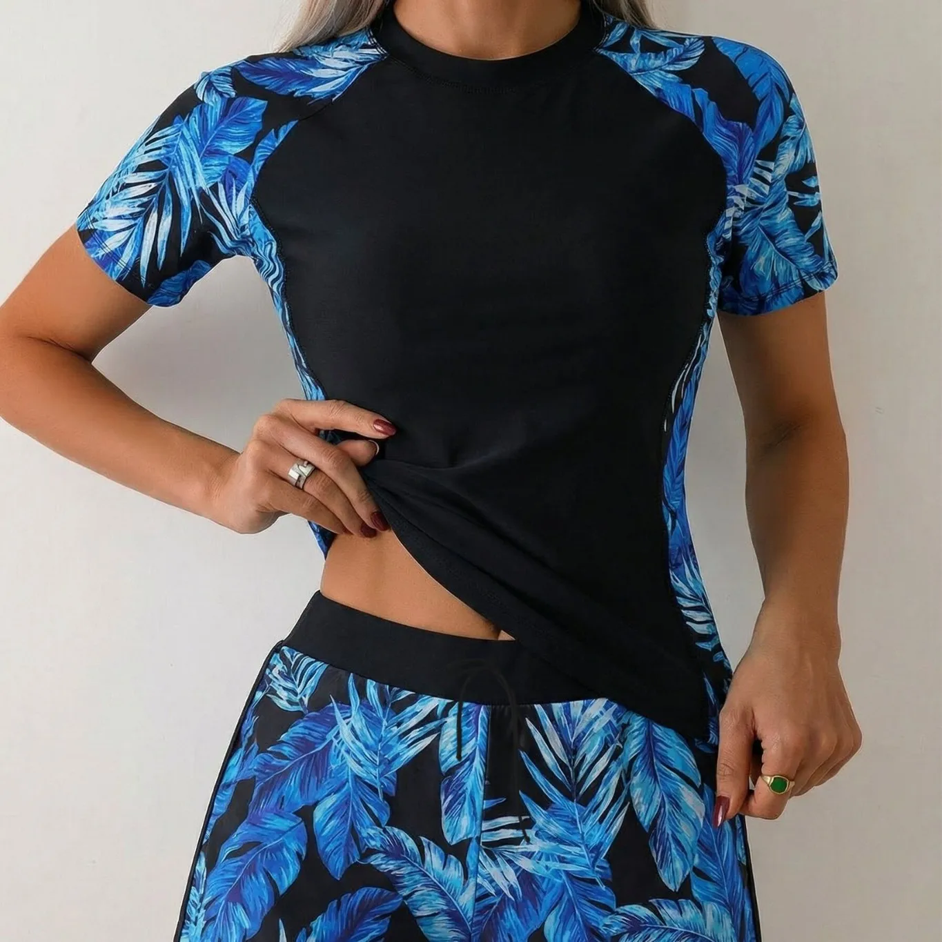 Woman Tankini With Shorts Crop Tankini Top Floral Print Two Piece Swimsuit High Waist Shorts Blue Floral Swim Top Modest view 4