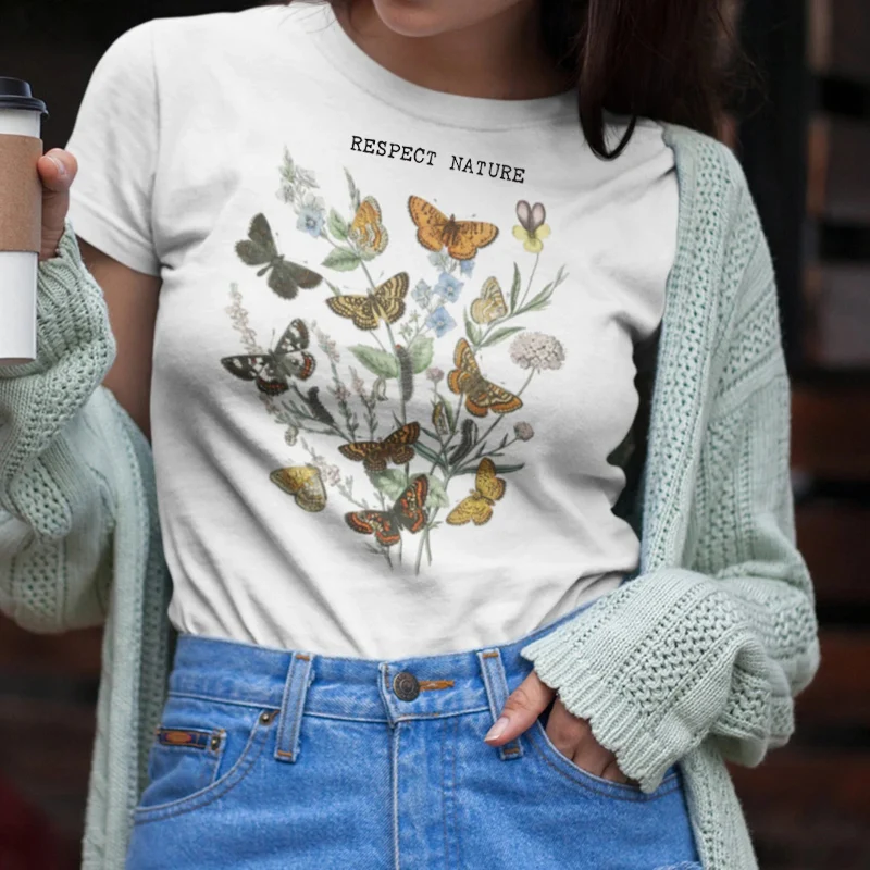 Vintage Inspired Butterfly T-Shirt Papillons Botanical Shirt Flower Chart Short Sleeve Graphic Tops Cute Women Tees Gift For Mom