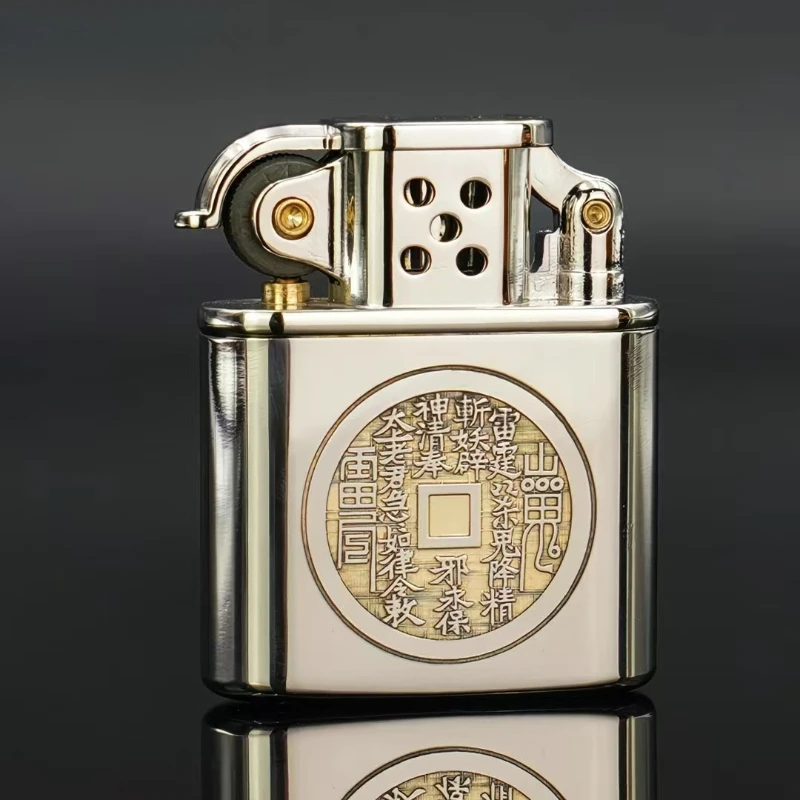 ΠΠ΅Π΄Π½Π°Ρ ΠΊΠ΅ΡΠΎΡΠΈΠ½ΠΎΠ²Π°Ρ Π·Π°ΠΆΠΈΠ³Π°Π»ΠΊΠ° Zoro Ρ Π³ΡΠ°Π²ΠΈΡΠΎΠ²ΠΊΠΎΠΉ, ΡΡΠ°ΡΠ°Ρ Π΄Π΅Π²ΡΡΠΈΠ΄Π²Π΅ΡΠ½Π°Ρ Π²Π΅ΡΡΠΎΠ·Π°ΡΠΈΡΠ½Π°Ρ Π²ΠΈΠ½ΡΠ°ΠΆΠ½Π°Ρ ΡΠ΅ΡΡΠΎ Π΄Π²ΡΡΡΠΎΡΠΎΠ½Π½ΡΡ ΡΠ΅Π·Π½Π°Ρ Π»Π°ΡΡΠ½Π½Π°Ρ Π·Π°ΠΆΠΈΠ³Π°Π»ΠΊΠ° ΠΠ΅Π΄Π½Π°Ρ ΠΊΠ΅ΡΠΎΡΠΈΠ½ΠΎΠ²Π°Ρ Π·Π°ΠΆΠΈΠ³Π°Π»ΠΊΠ° Zoro Ρ Π³ΡΠ°Π²ΠΈΡΠΎΠ²ΠΊΠΎΠΉ, ΡΡΠ°ΡΠ°Ρ Π΄Π΅Π²ΡΡΠΈΠ΄Π²Π΅ΡΠ½Π°Ρ Π²Π΅ΡΡΠΎΠ·Π°ΡΠΈΡΠ½Π°Ρ Π²ΠΈΠ½ΡΠ°ΠΆΠ½Π°Ρ ΡΠ΅ΡΡΠΎ Π΄Π²ΡΡΡΠΎΡΠΎΠ½Π½ΡΡ ΡΠ΅Π·Π½Π°Ρ Π»Π°ΡΡΠ½Π½Π°Ρ Π·Π°ΠΆΠΈΠ³Π°Π»ΠΊΠ°