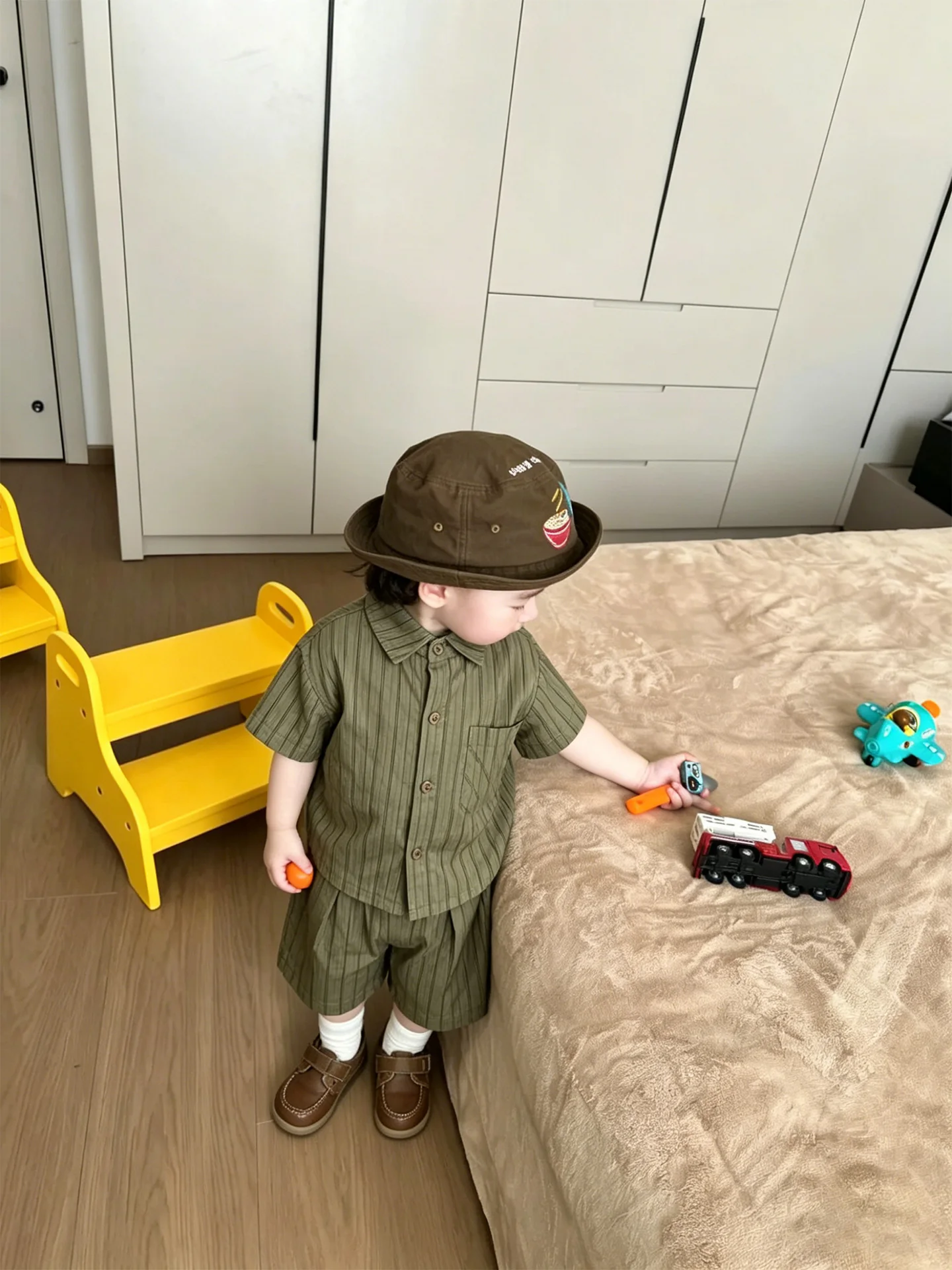 boys-summer-outfit-set-lightweight-loose-striped-shirt-and-shorts-children's-fashionable-clothing-two-piece-set-for-kids