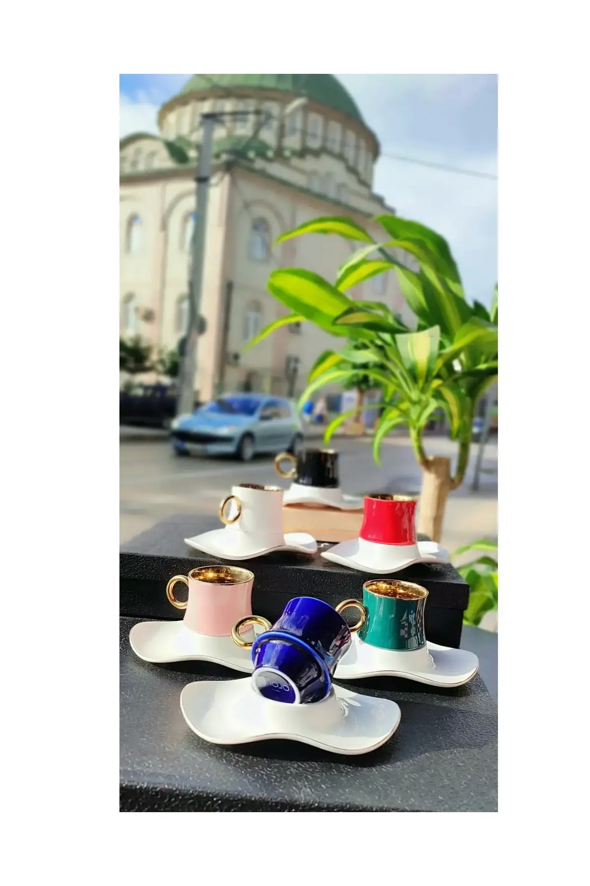 

DOLBOVI 6 pcs luxury colorful porcelain carved coffee cup set with 6 plates. 6 plate white color Fma04449