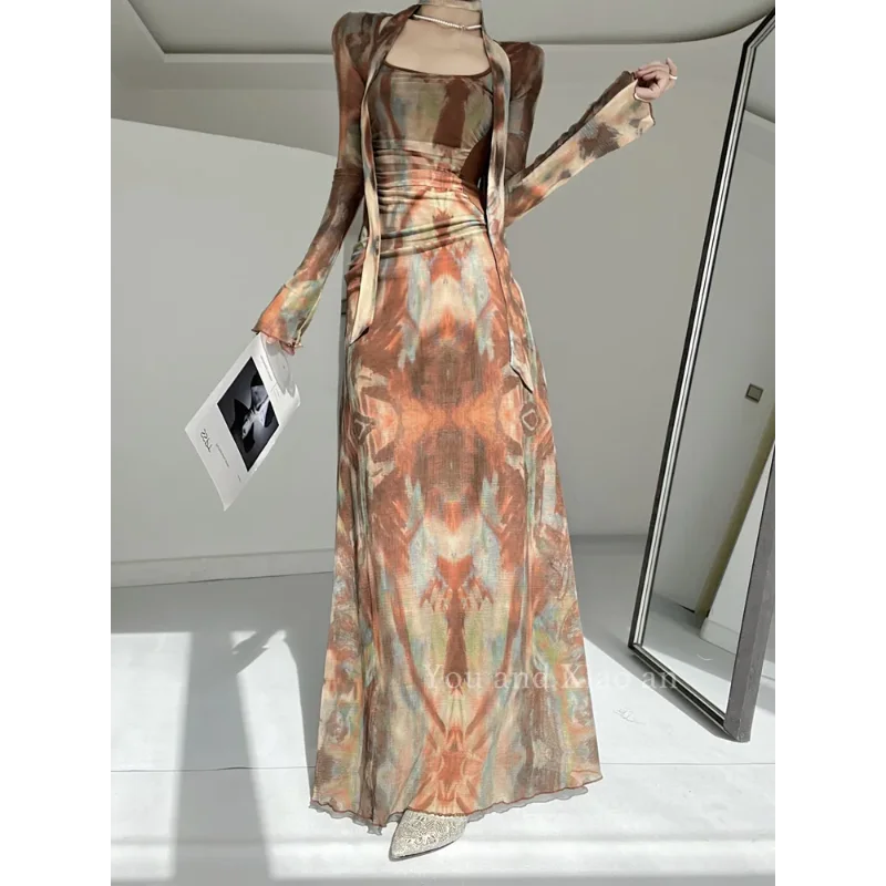 فستان شبكي بأكمام طويلة على طراز الرسم الزيتي الفرنسي للنساء مع فستان طويل للعطلات بخصر نحيف