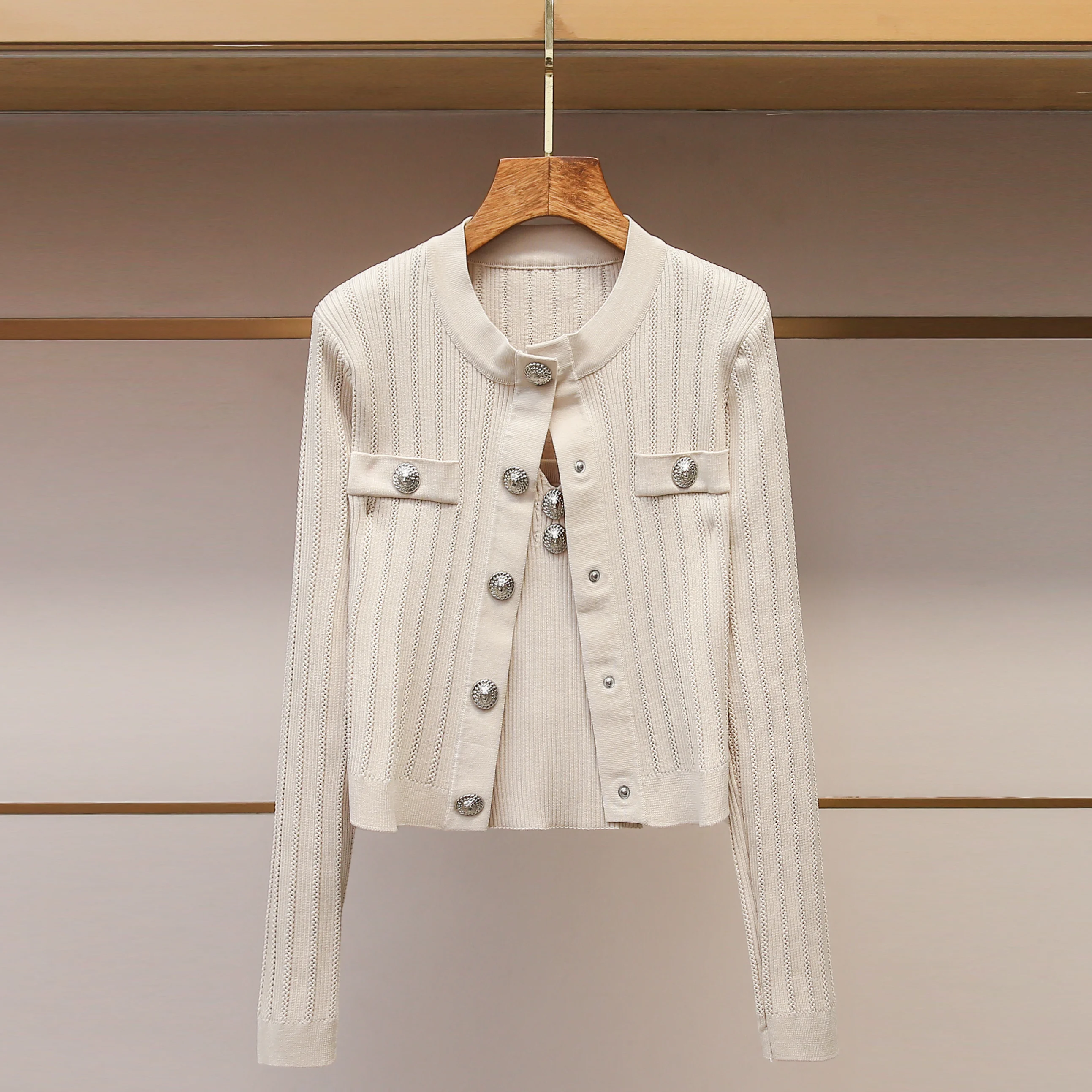 

High-End Women's Knitted Vest Cardigan Two-Piece Set Metal Buckle French Style Slim Fit Medium Softness Long Sleeve round Neck