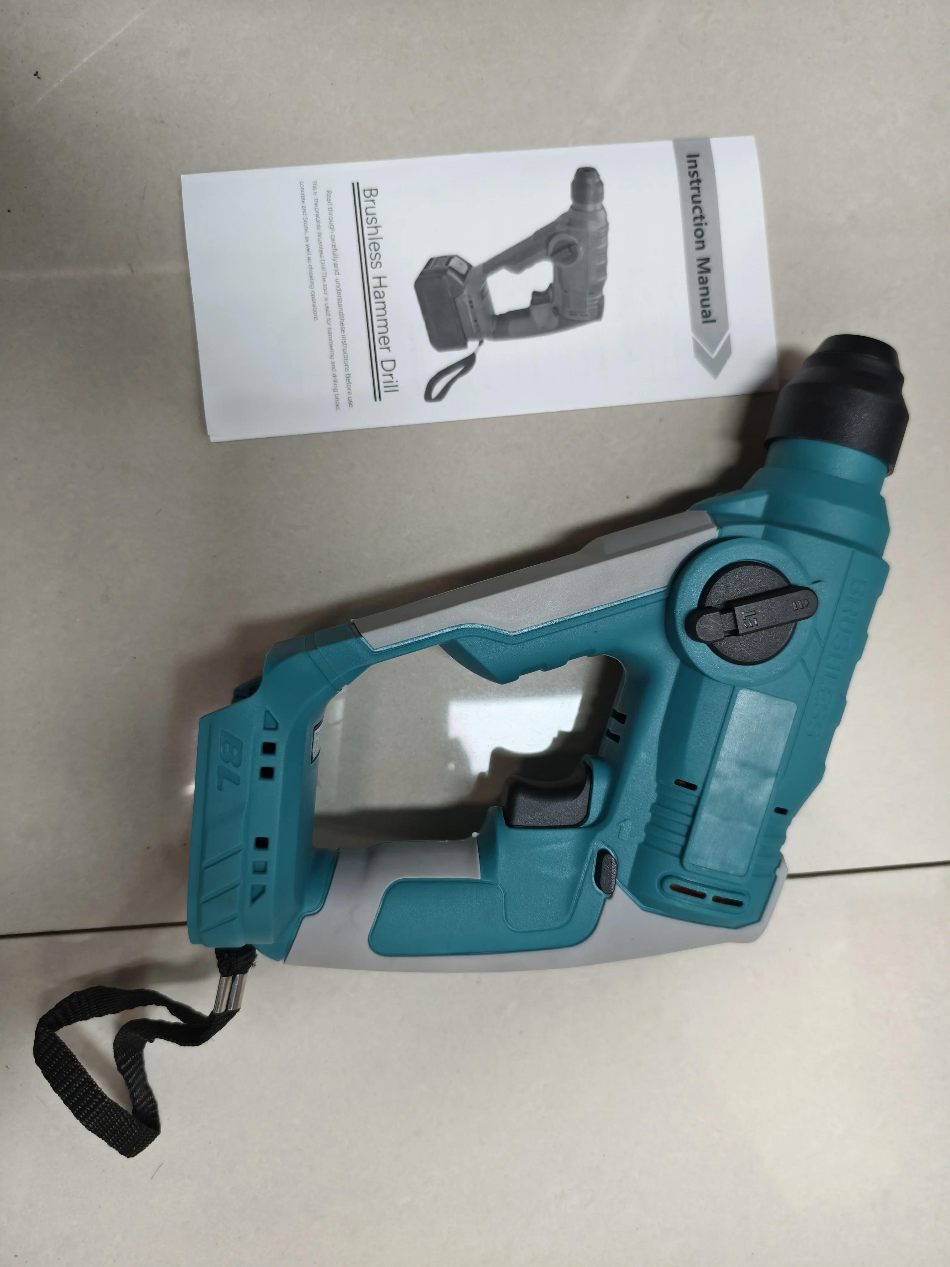 Электрический молоток 700 Вт 4000ipm 2.0J Бесщеточный аккумуляторный молоток с переключением вперед и назад Режим вращения для батареи MAKITA