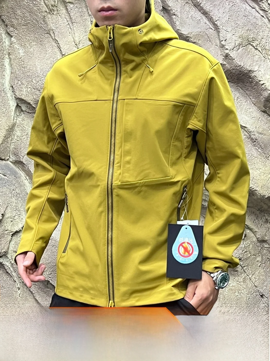 Outdoor Men's Fleece Lined Soft  Jacket Autumn Winter Warm Thermal Coat 3D Cutting Seamless Glue Technology Trendy Style
