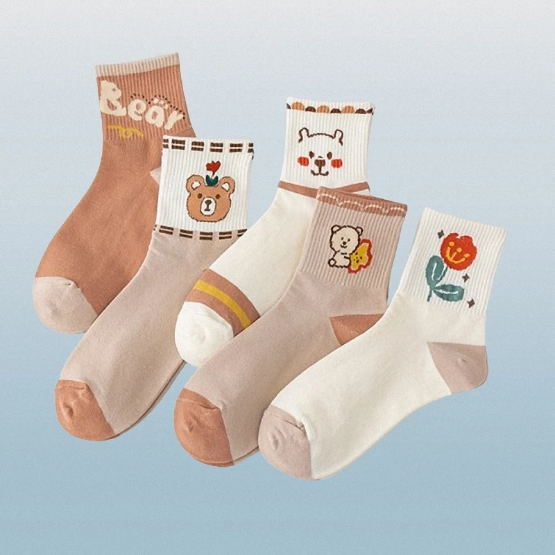 2024 neue Paar Socken für Mädchen Cartoon niedlichen süßen braunen Mittel rohr Socken Persönlichkeit Mode All-Match College-Stil Socken