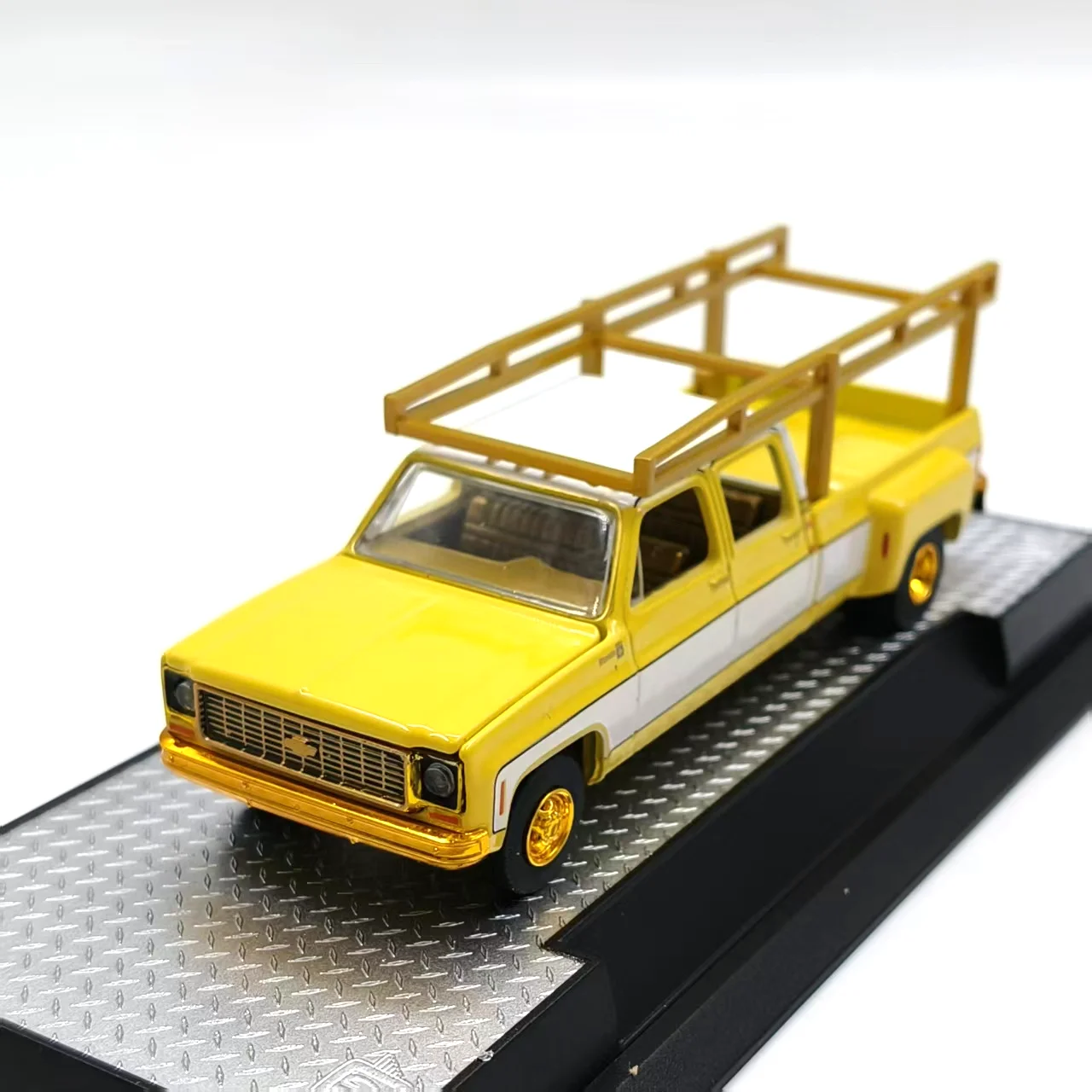 

Литой под давлением M2 масштаб 1:64 Chevrolet расширенный пикап модель автомобиля из сплава Коллекционная игрушка в подарок сувенир дисплей орнамент