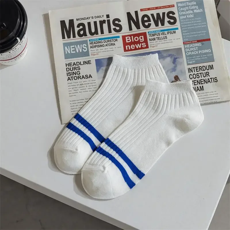5 أزواج من الجوارب الرجالية ذات الخطوط البسيطة والخلخال، جوارب مريحة ومسامية وناعمة ماصة للعرق للرجال في الهواء الطلق
