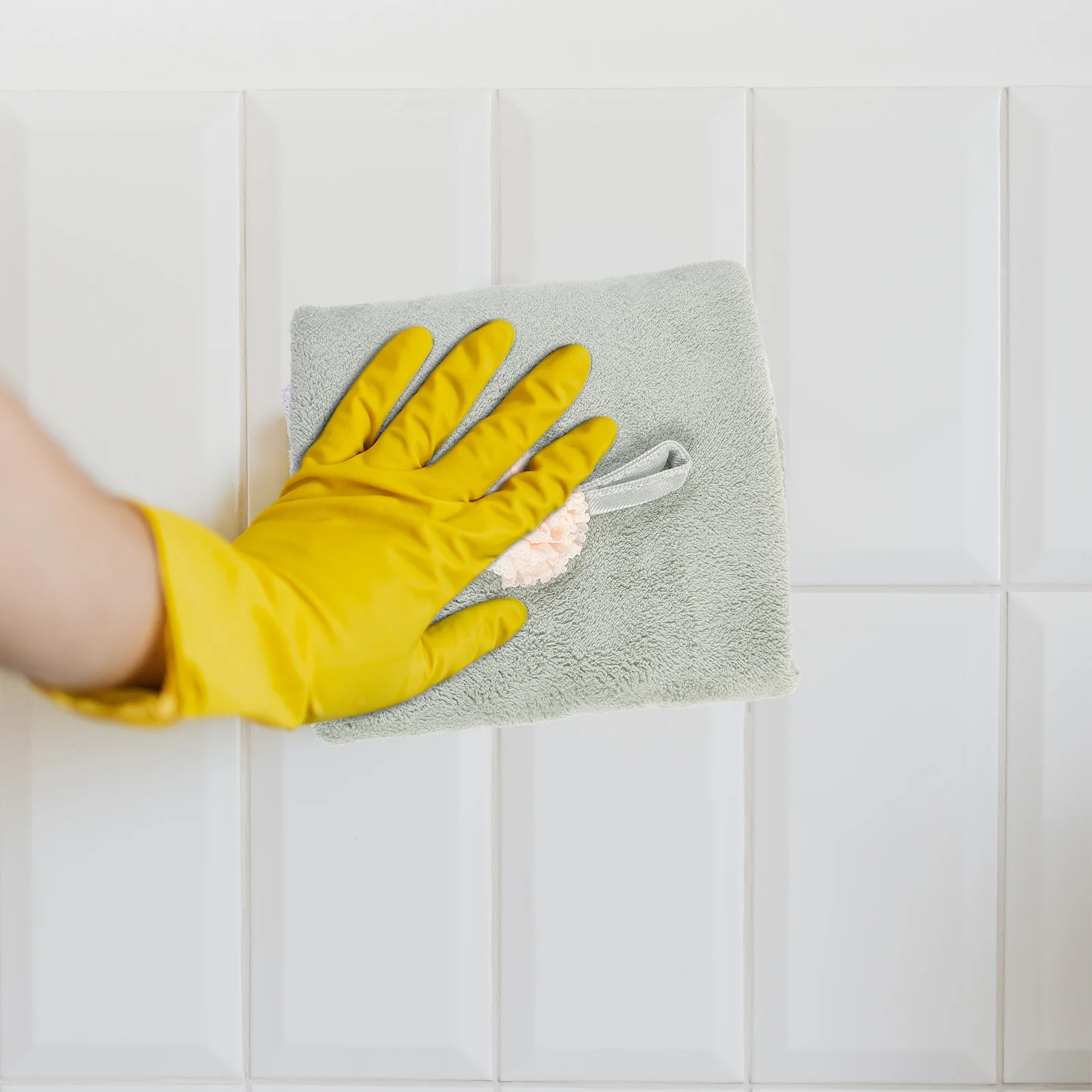 

Alipis 1pc Thick Hand Towel White Bath Face Makeup Wipe Coral Fleece Cooling Beach for Sea Sand