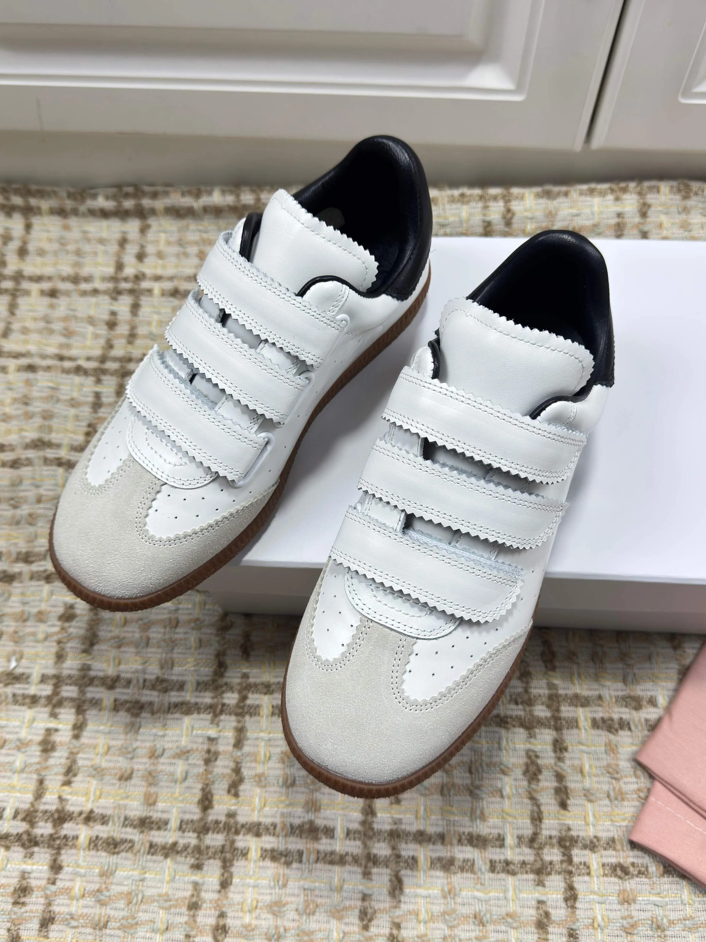 

Кожаные и замшевые повседневные туфли унисекс 2025 года – на липучках, с цветными вставками, на резиновой подошве, в винтажном стиле