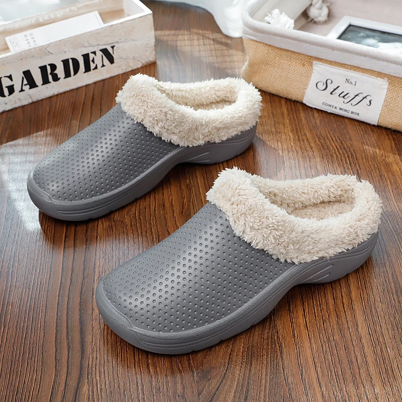 Men's Clogs Short Plush Slippers Winter Fashion Hole Shoes Beach Sandal Indoor House Flat Shoes Lightweight Soft Bathroom Slide