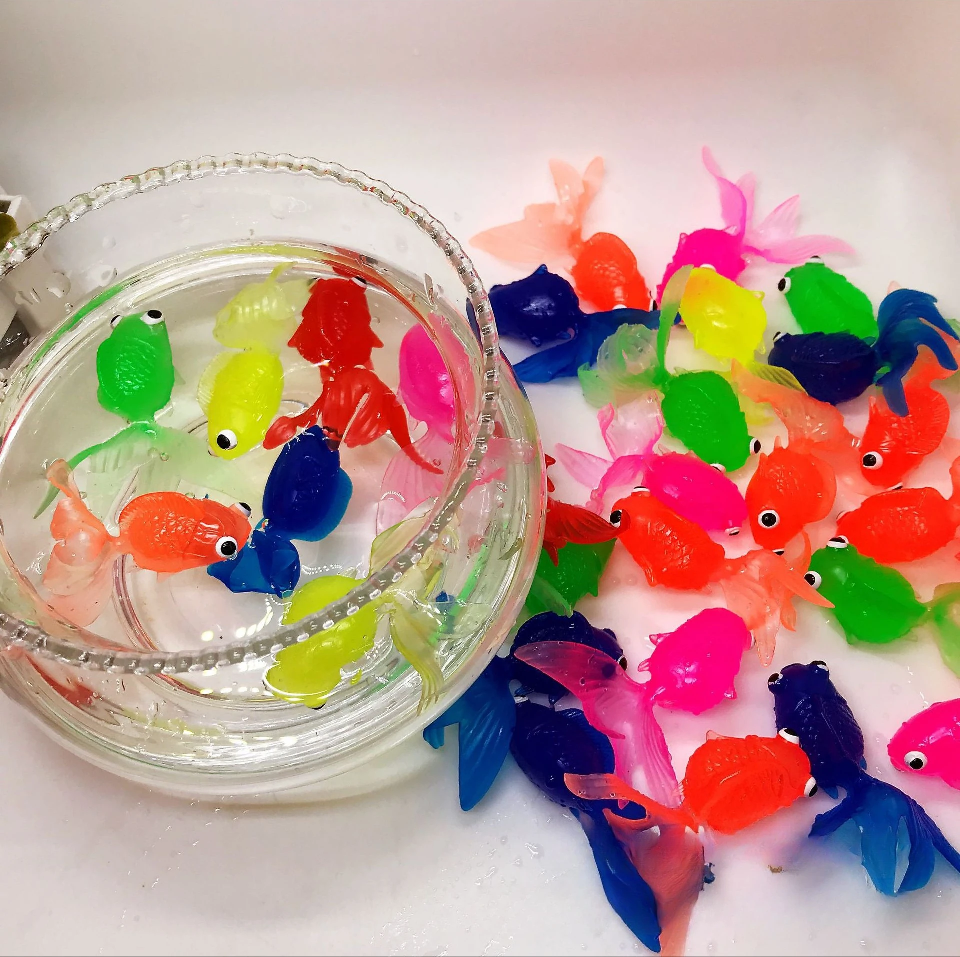 Brinquedo aquático infantil de borracha macia, bóia salva-vidas marinha, rede de peixe dourado, modelo de pesca, banheira de natação, presente de feriado