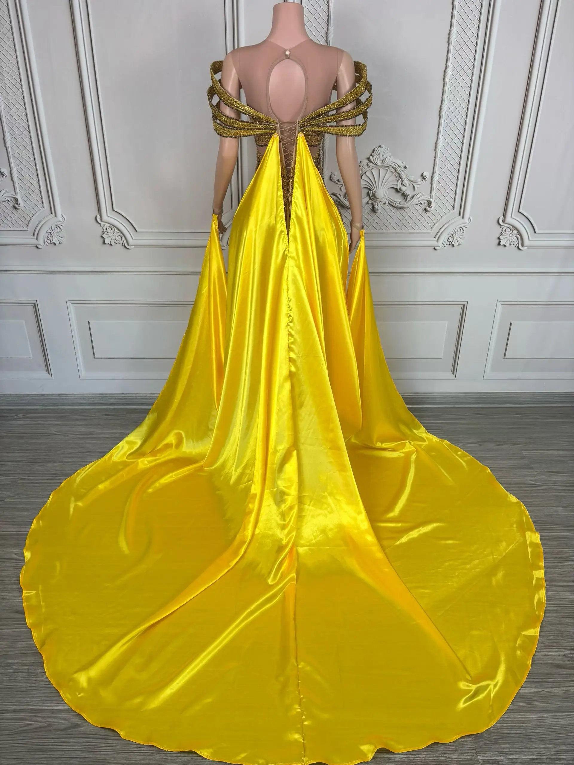 Yadianna Fashion Women high-end Evening Gown Shiny Gold Diamonds Transparent Mesh Dress 15 Quinceanera Dress Birthday Prom Gowns