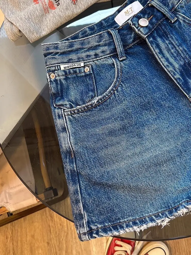 2025 nova versão europeia bordas desgastadas design emagrecimento a linha shorts feminino verão versátil casual cintura alta shorts jeans