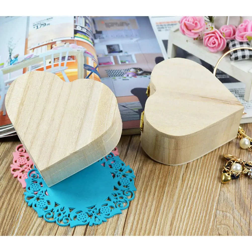 

Wooden Storage Box Heart Shaped Vintage Design Jewelry Organizer Case Decorative Gift Box Classic Wood Organizer for Home Office