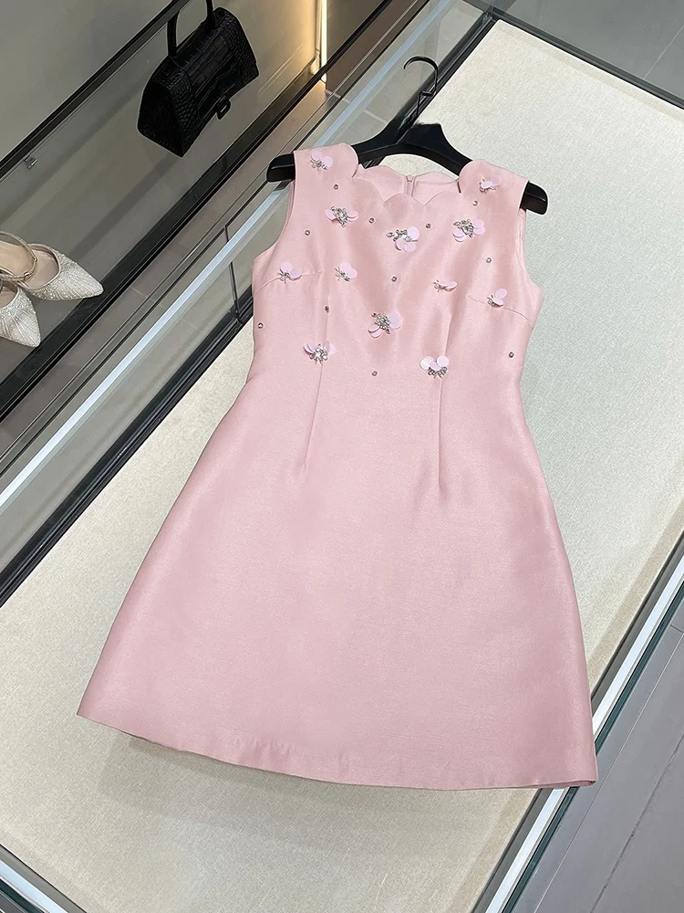 

Новая летняя женская платье-трапеция с завышенной талией, украшенное стразами, в стиле французского шика, с эффектом утяжки на талии