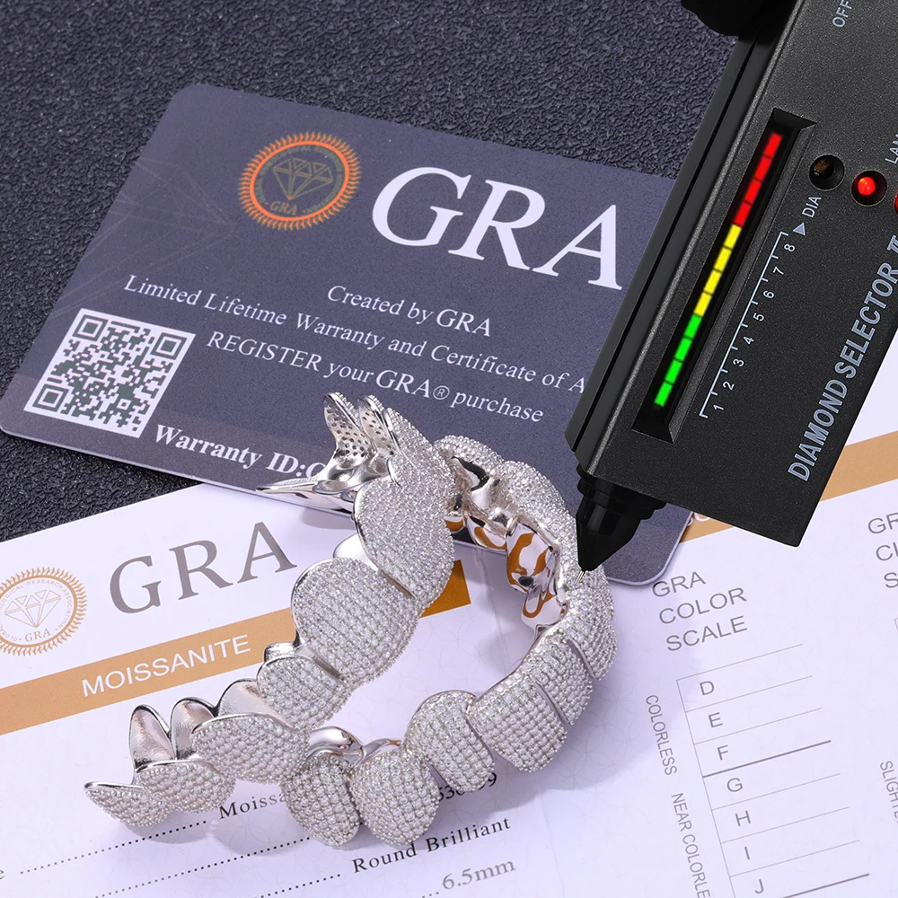 Hip Hop Iced Out Vvs เพชร Grillz ฟัน 8 ด้านบน 8 ด้านล่าง 925 เงินสเตอร์ลิง Custom Moissanite Grillz เครื่องประดับ