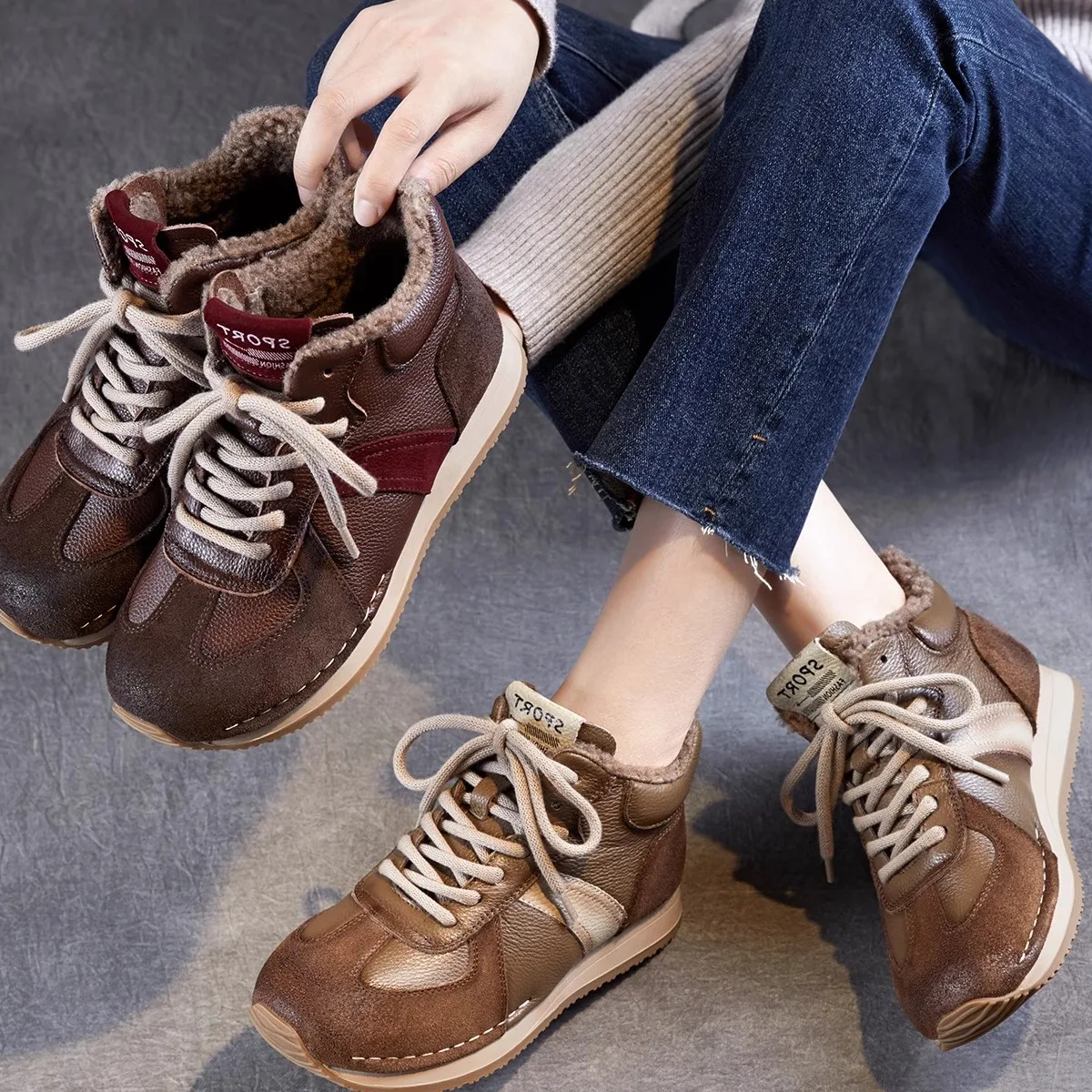 

Real Leather High Top Women's Short Boots Flat Bottom Sporty Casual Shoes Lamb Velvet Lined Autumn Winter Fashion Footwear