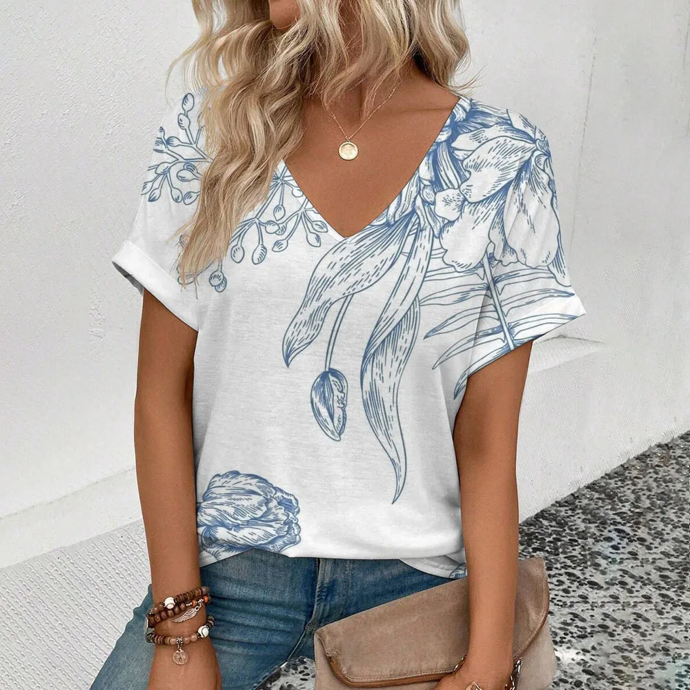 2024 Fashion Chinese Style Blue And White Porcelain Print T-shirt Summer Leisure Elegant V-neck Women's Short Sleeved T-shirt