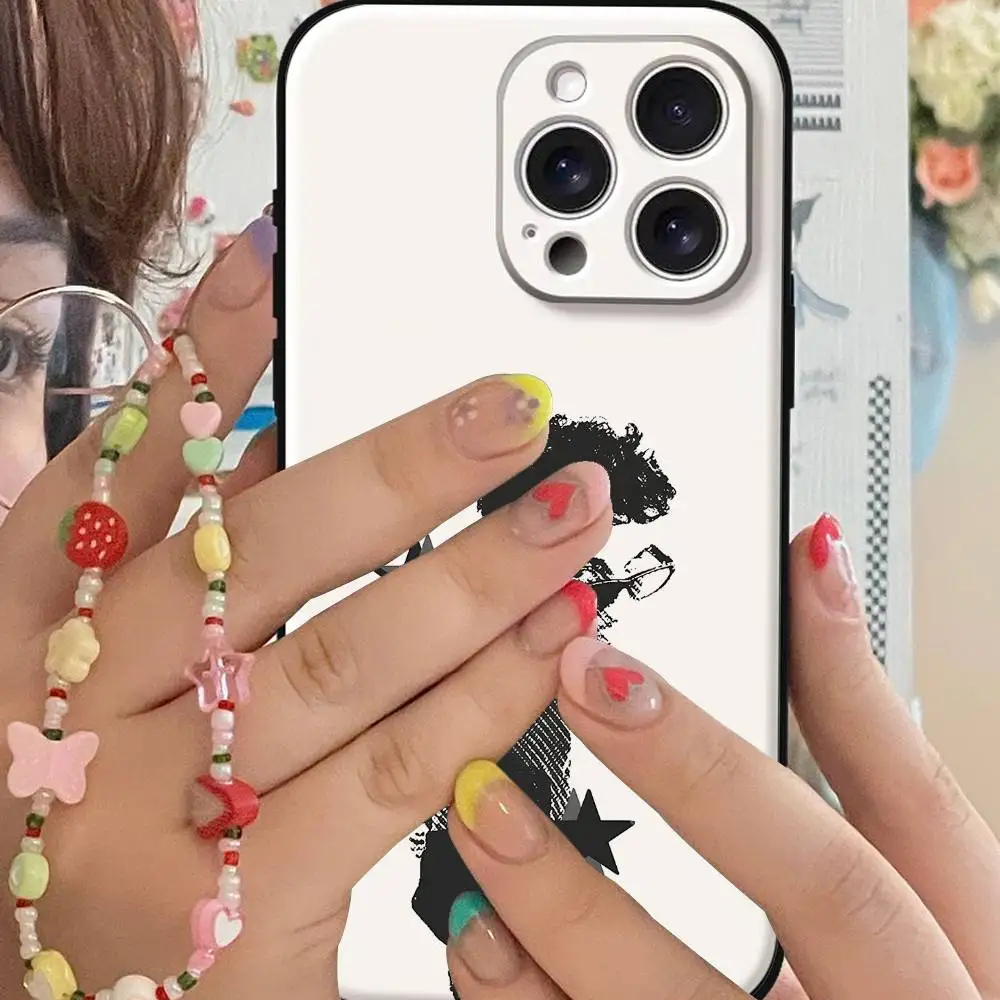 حافظة هاتف Alvaro Diaz Coco Singer غلاف أسود لهاتف آيفون 17/16/15/13/14 Pro Max/ 11 Plus/X/Xr/Xs Max/12 نماذج متوافقة صغيرة #5