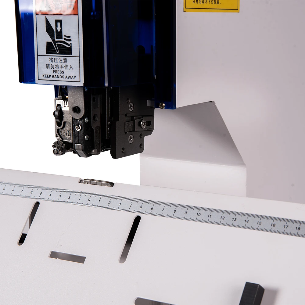 شبه التلقائي الكهربائية شقة السرج الزاوية سلك ممارسة كتاب خياطة للطي ماكينة تجليد 8702