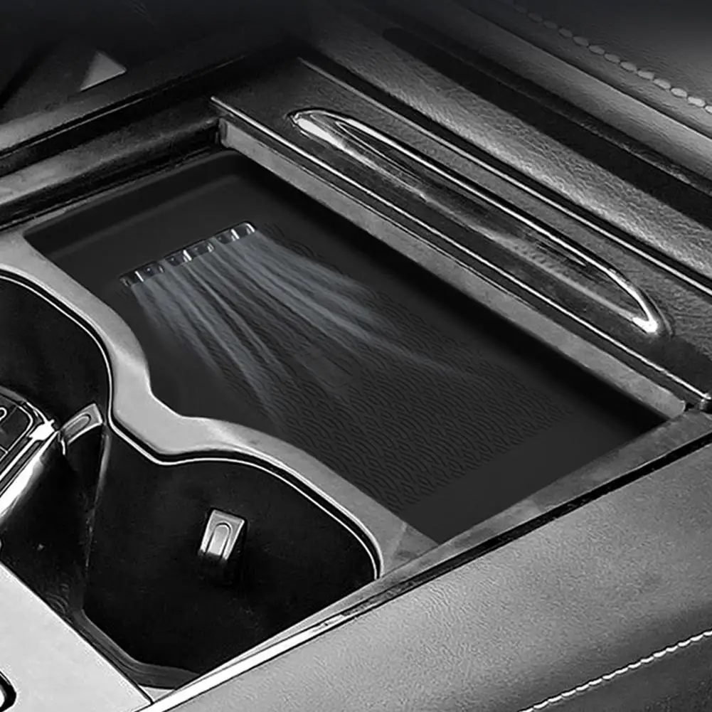 لوحة شحن لاسلكية لشيري اومودا C5 EV 2024-2025 اكسسوارات السيارات الداخلية السيارات الهاتف عدم الانزلاق شاحن حصيرة واقية P G3F0