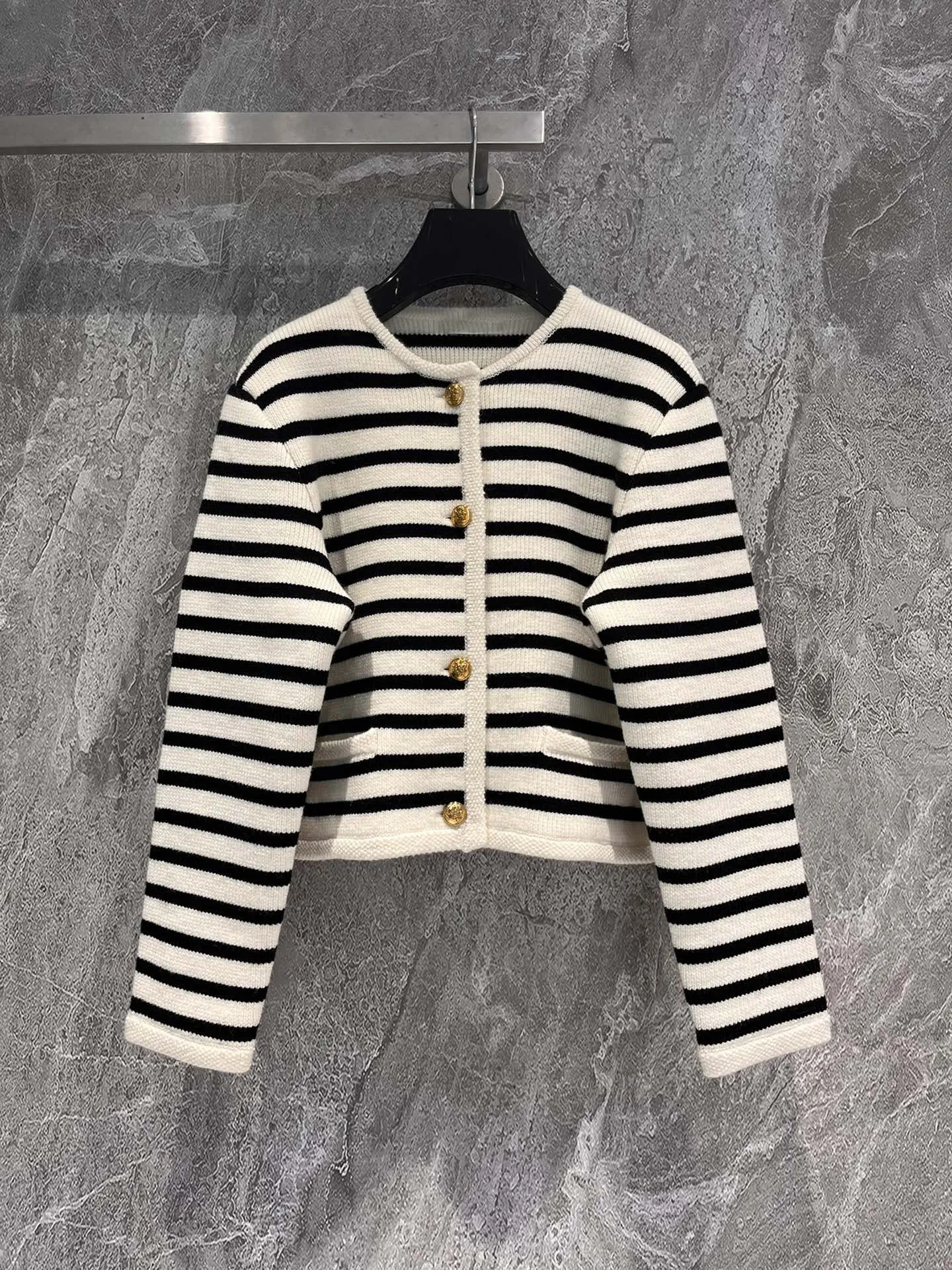 

Women's Clothing High Quality Striped 70% Wool Cardigans Coat Female Chic SweaterAutumn Winter New 1056