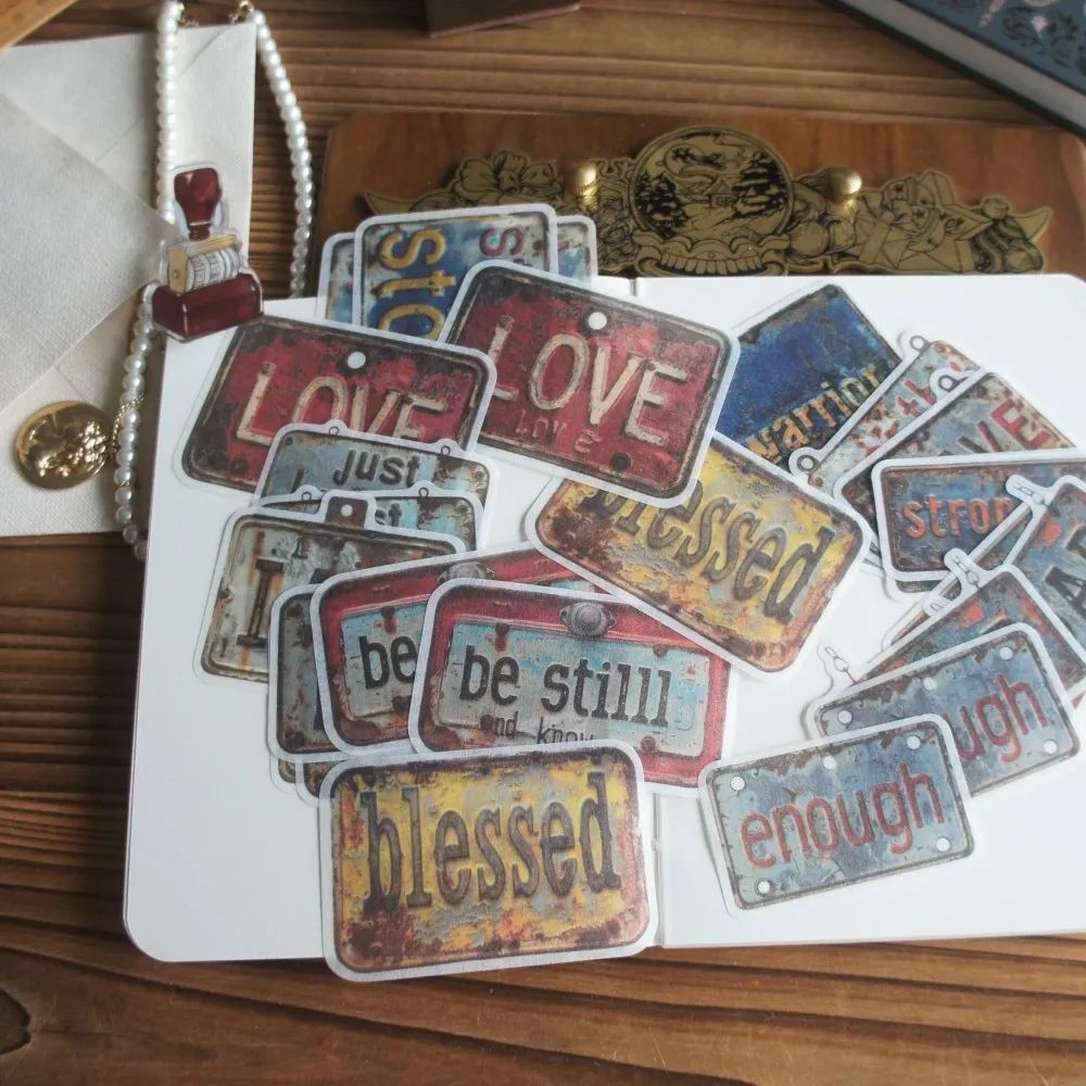 

28pcs Rusty Iron Tag Lock Key Style Paper Sticker Scrapbooking DIY Gift Packing Label Decoration Tag