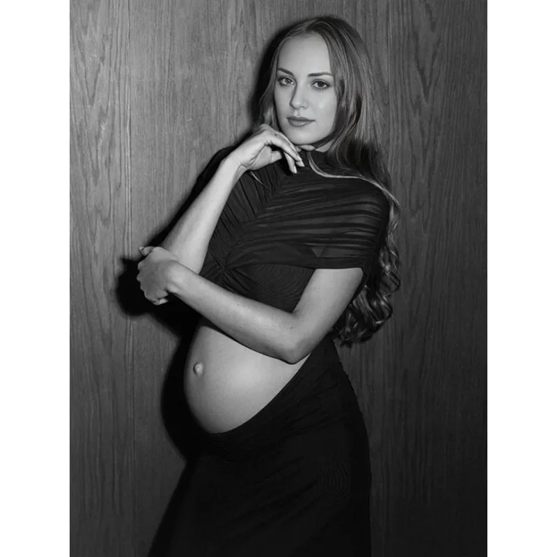 Schwangerschafts-Fotoshooting, zweiteiliges Maxikleid mit Netzausschnitt, elegantes, stilvolles Umstandskleid, Umstandsfotografie-Outfit, Requisite für Mütter