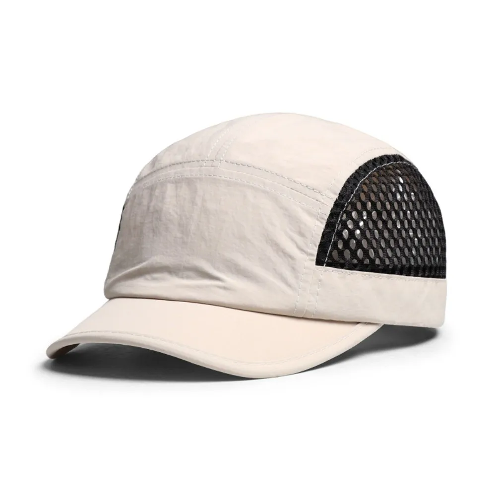 Gorra transpirable de malla de secado rápido con visera corta