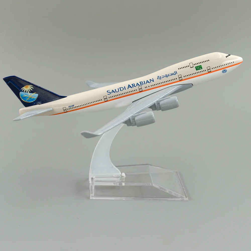 1/400 Scale Alloy Aircraft Boeing 747 Saudi Arabian 16cm Plane B747 Model Toys Decoration Children Gift Collection