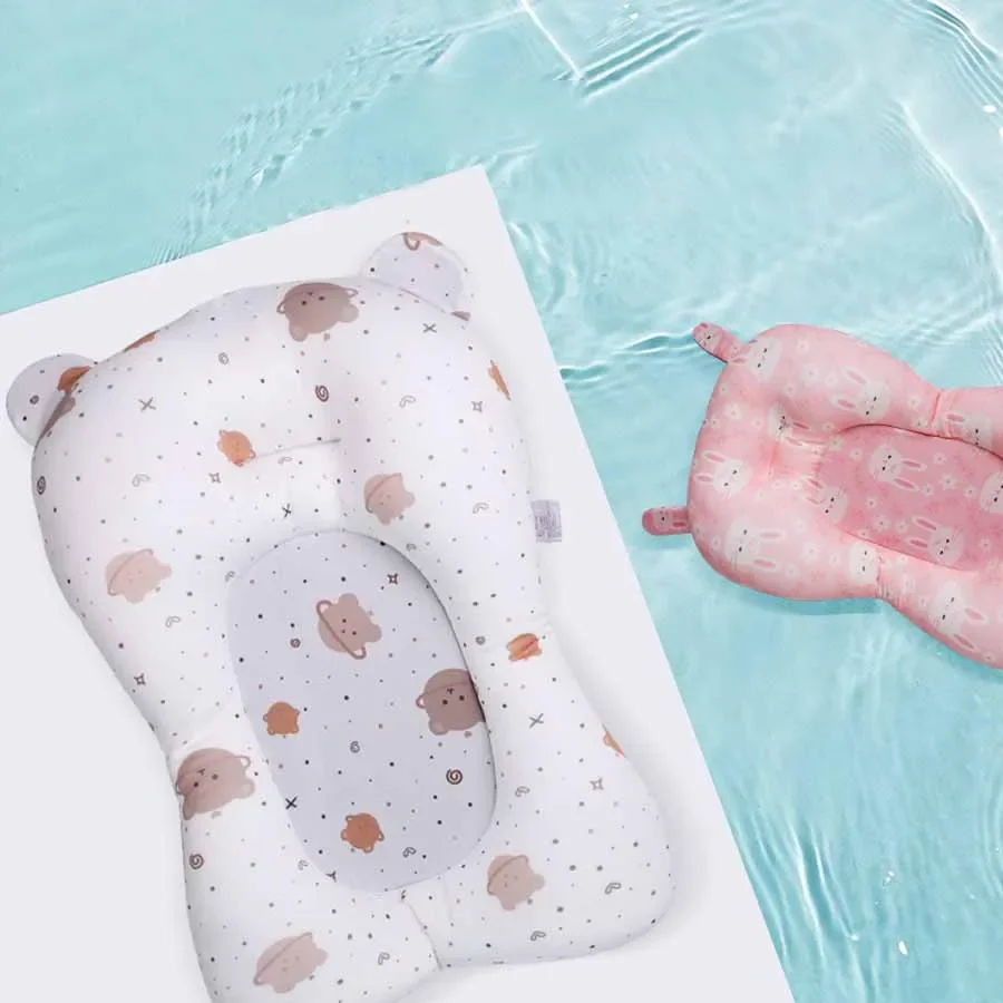 Baby Shower Tappetino per vasca da bagno Vaschette per bambini Cuscino per neonato Supporto pieghevole Cuscino per il corpo da bagno Cartone animato antiscivolo Morbido cuscino per vasca da bagno per neonato