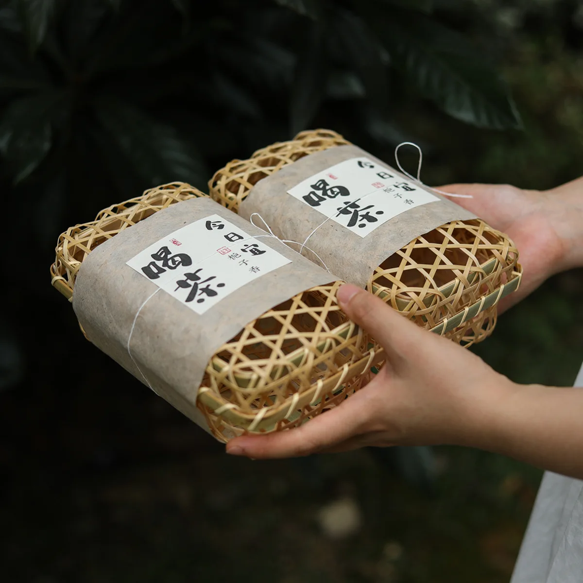 

Hand woven natural bamboo tea dumplings cake Mid-Autumn moon cake gift box packaging gift box with gift storage basket