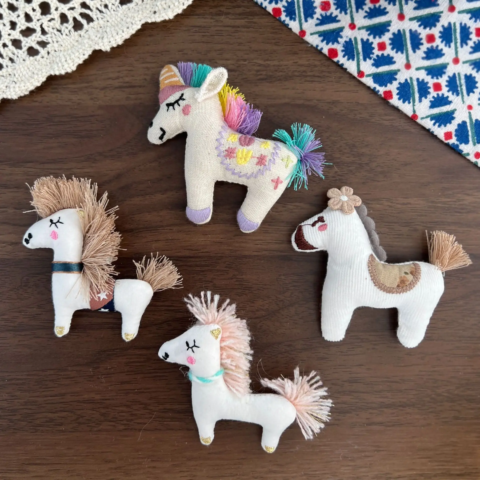 DIY Brooch Pin Horse Year Mascot Handmade Pony Cotton Filled Fabric for Hair Clip Scarf Clothing Decoration Lightweight