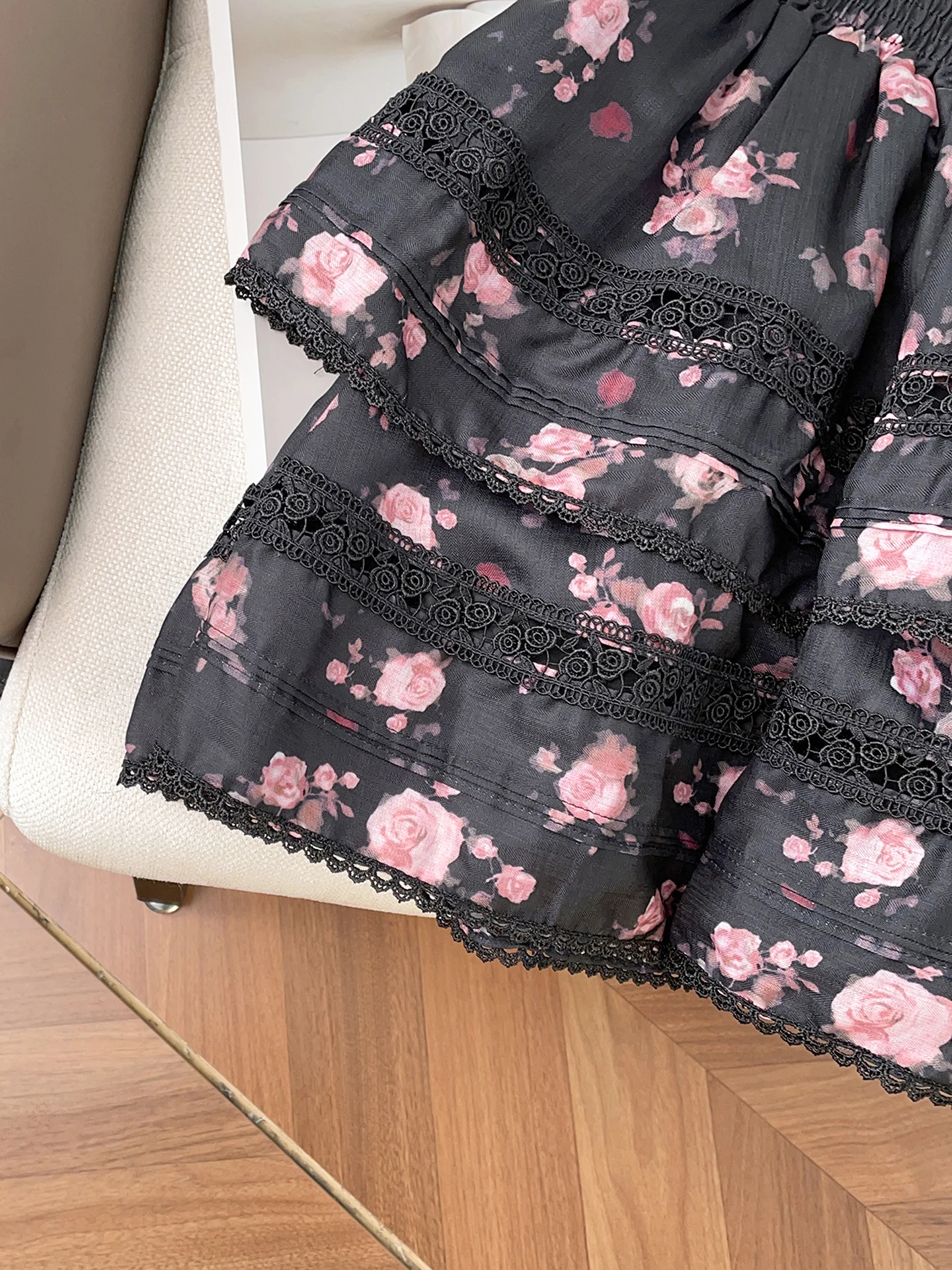 تنورة Ele ort بطبعة زهور للنساء لخريف وشتاء وصلت حديثًا تنورة بتصميم عتيق بخصر عالٍ على شكل حرف a