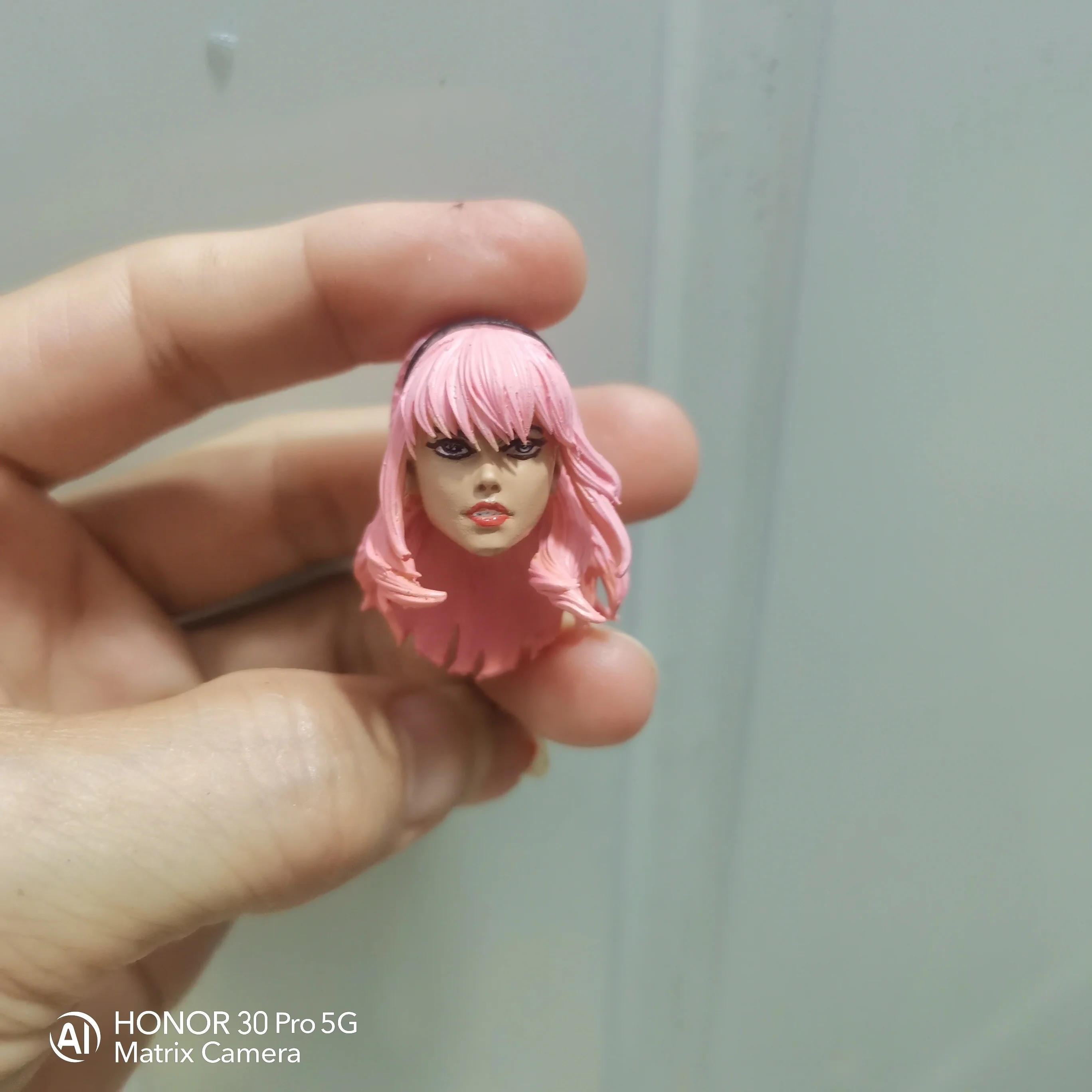 

1/12 окрашенные розовые волосы Gwen Comics резная модель головы подходит для экшн-фигурки 6 дюймов ML