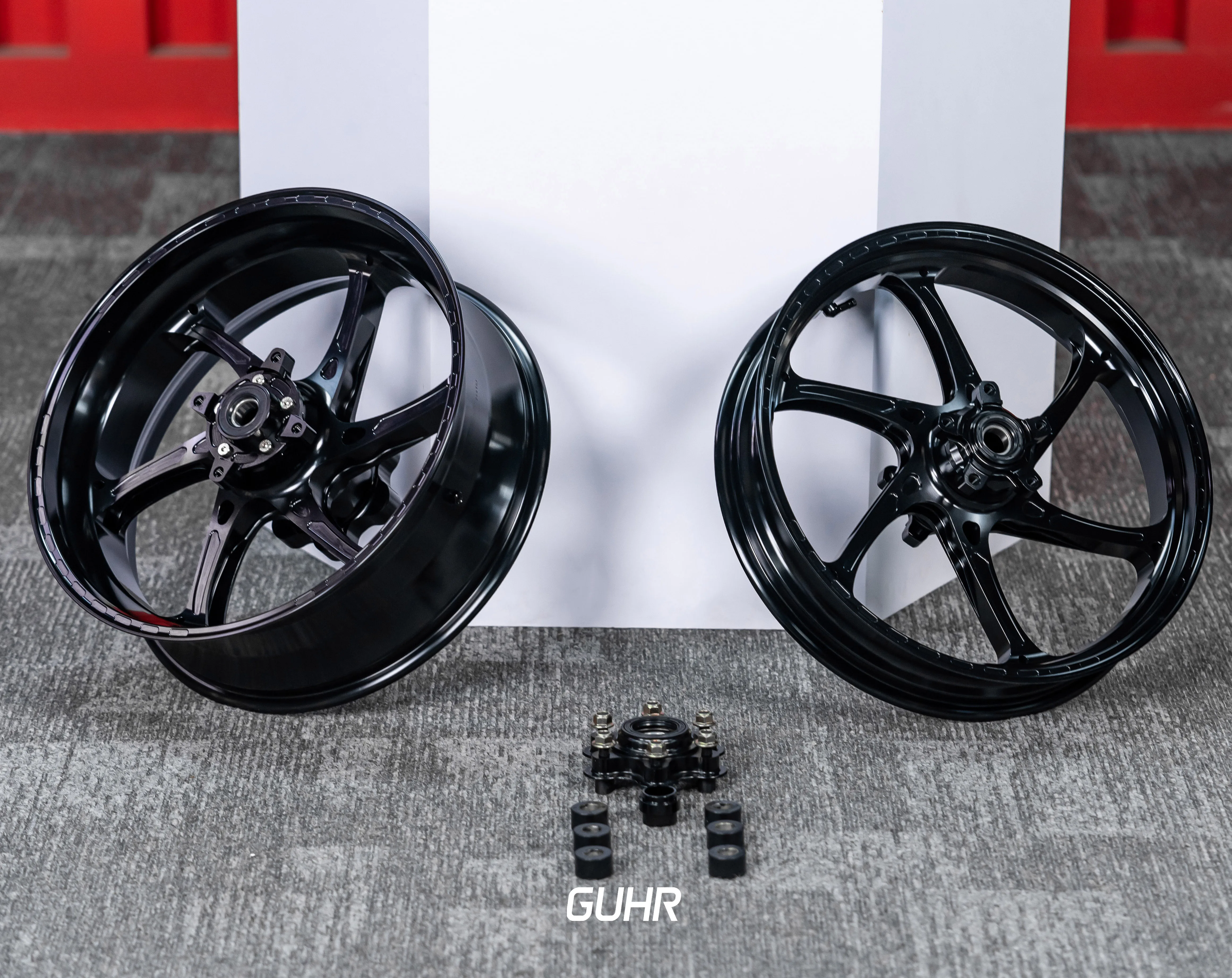 Hot Sales China Best Quality Customized Forged Aluminum Motorcycle Wheels for KAWASAKI ZX10R BMW Motorrad Ducati Honda Yamaha KT