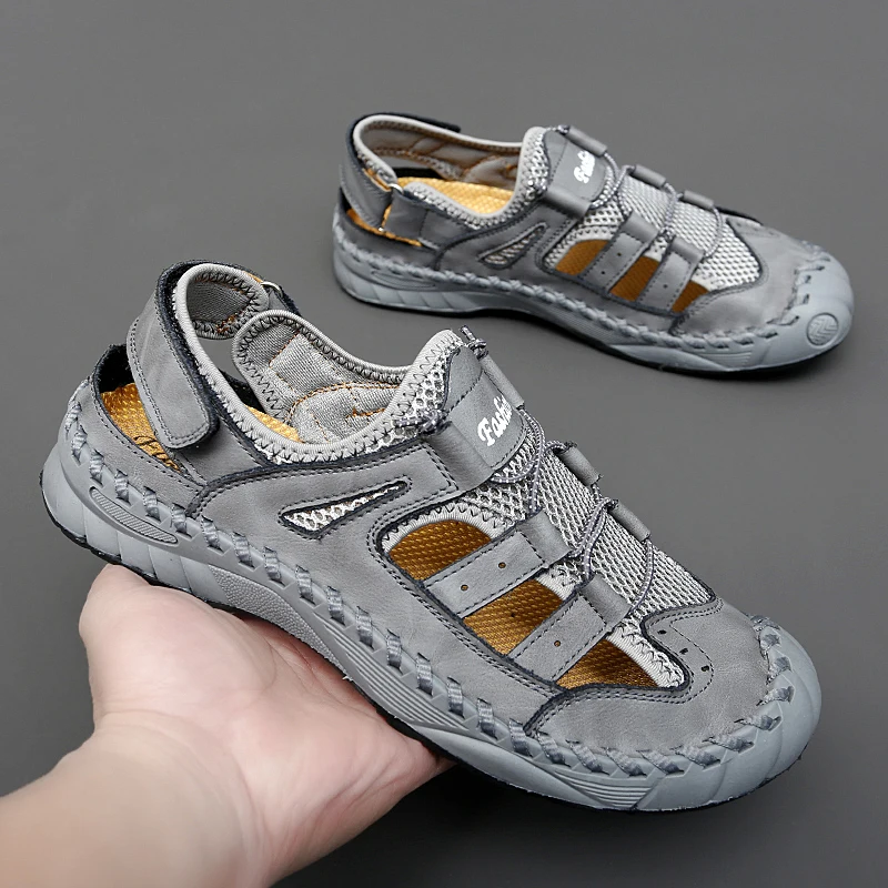 

Large size 38-46 Outdoor Genuine leather Breathable New Men Outdoor comfotable Sandals Trekking Wading Trail Water Shoes men w5