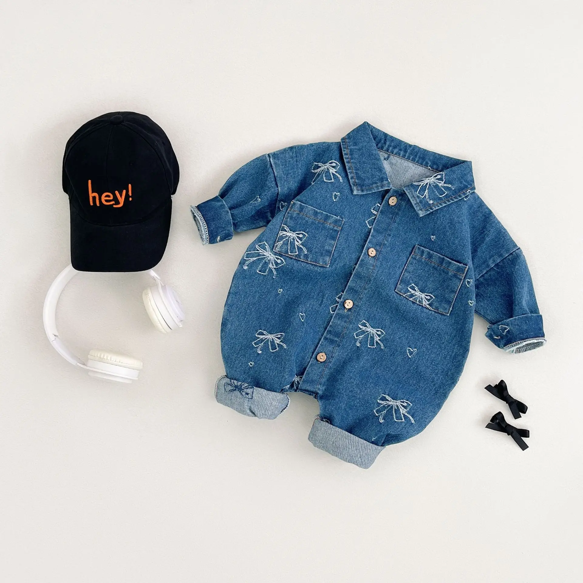 

New children's spring and autumn bow denim jumpsuit, trendy clothes,crawling suit