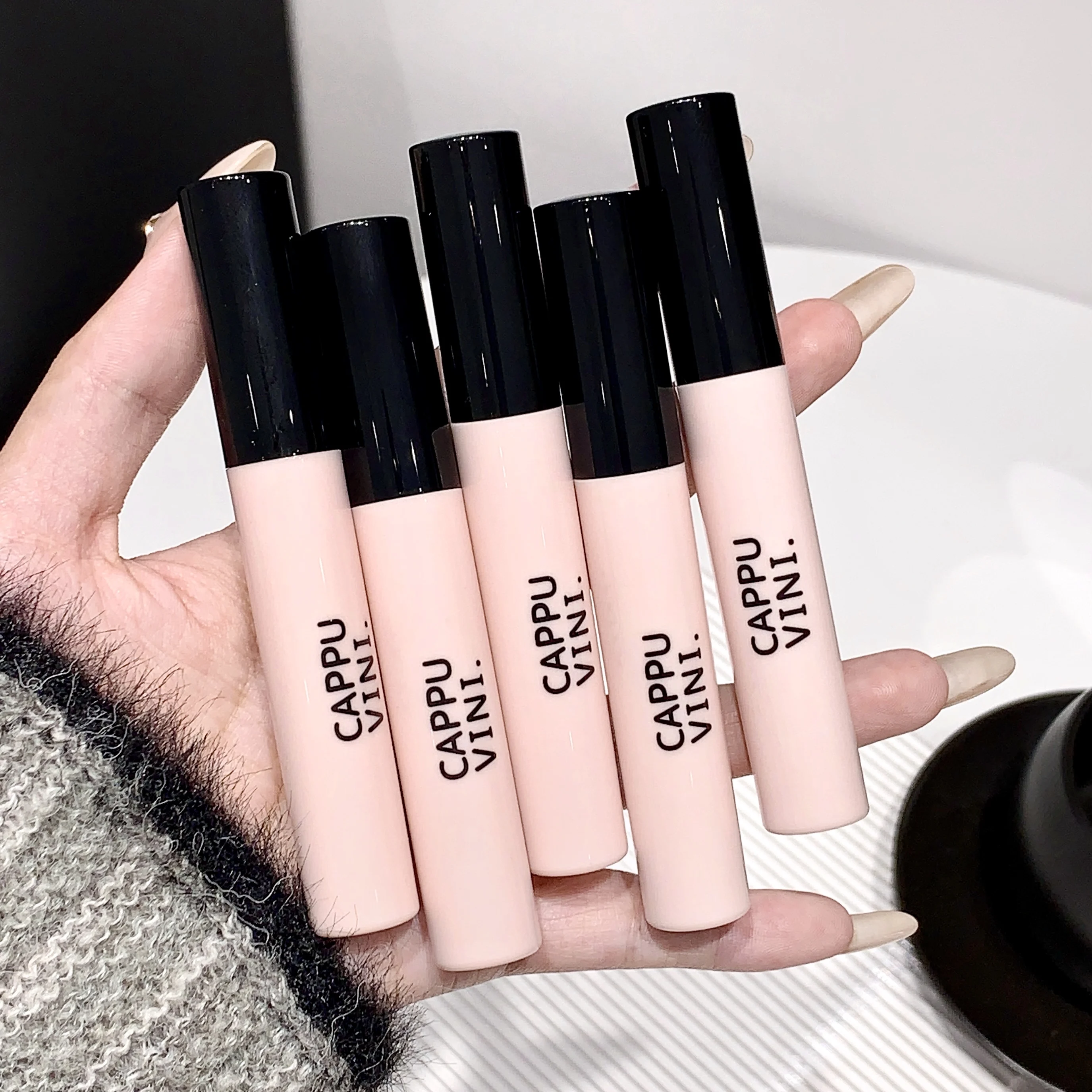 มาสคาร่าคาปูวินี่ กันน้ำและไม่เลอะ ติดทนนาน 3 มิติ ช่วยให้ขนตายาวและงอนเด้ง มีวอลลุ่ม ติดทนนาน ราคาไม่แพง